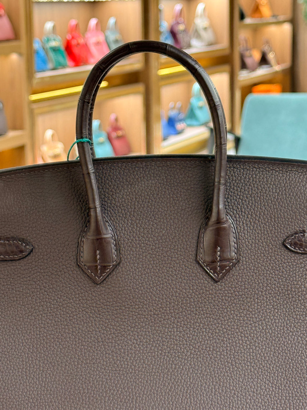 Hermes | Birkin (25) – Togo – Noir – Gold Hardware