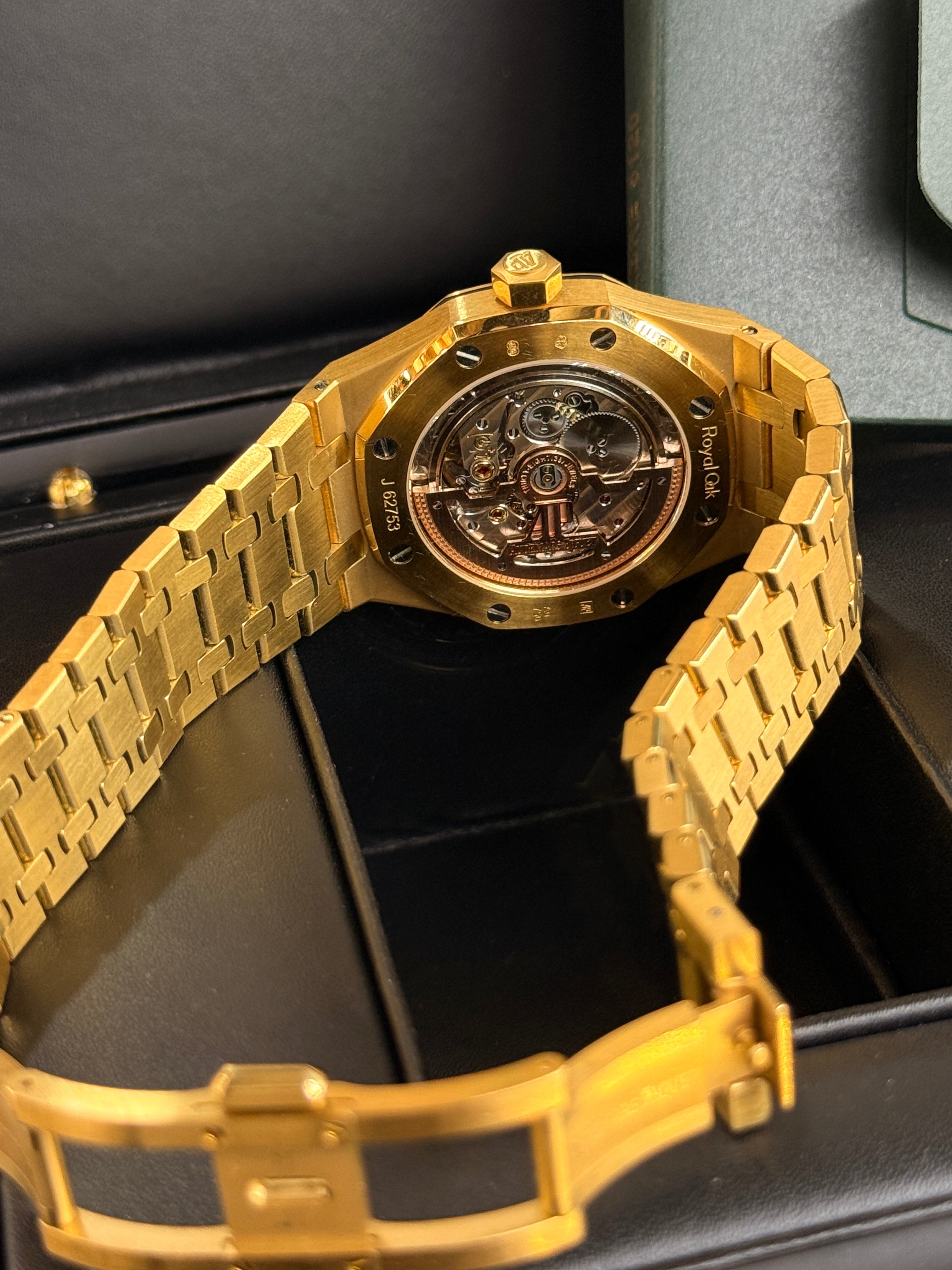 Audemars Piguet | Royal Oak – Stainless Steel – Gold – Gold Hardware