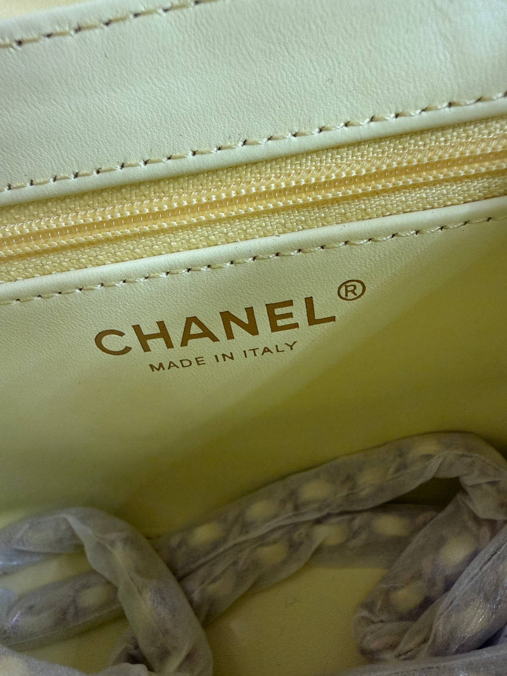 Chanel | Mini Flap Bag (Mini) – Lambskin – Yellow – Gold Hardware