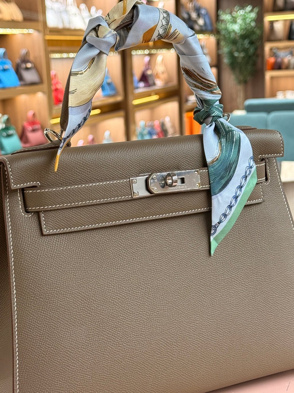 Hermes | Kelly (28) – Epsom – Etoupe – Palladium Hardware
