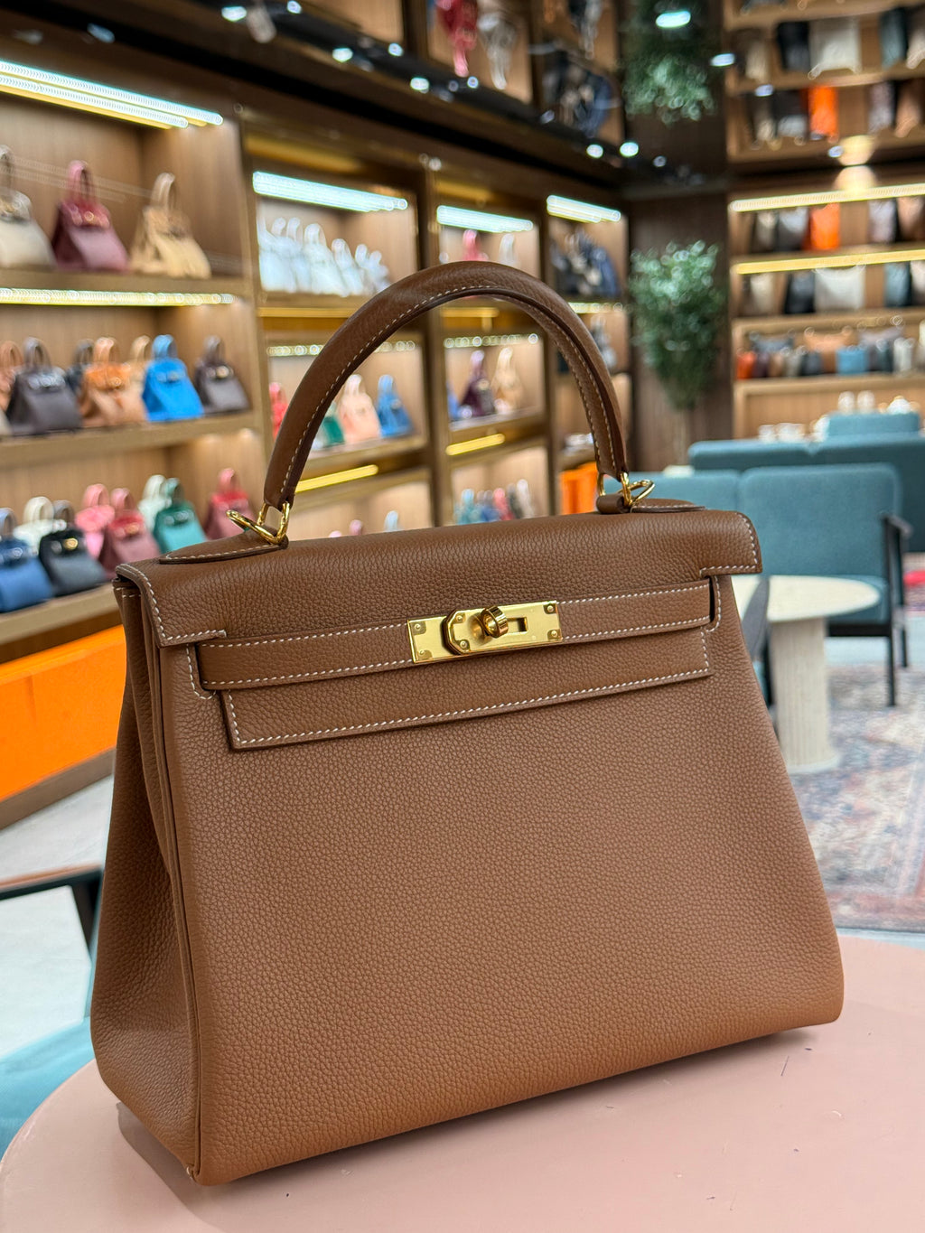 Hermes | Kelly (28) – Togo – Gold – Gold Hardware