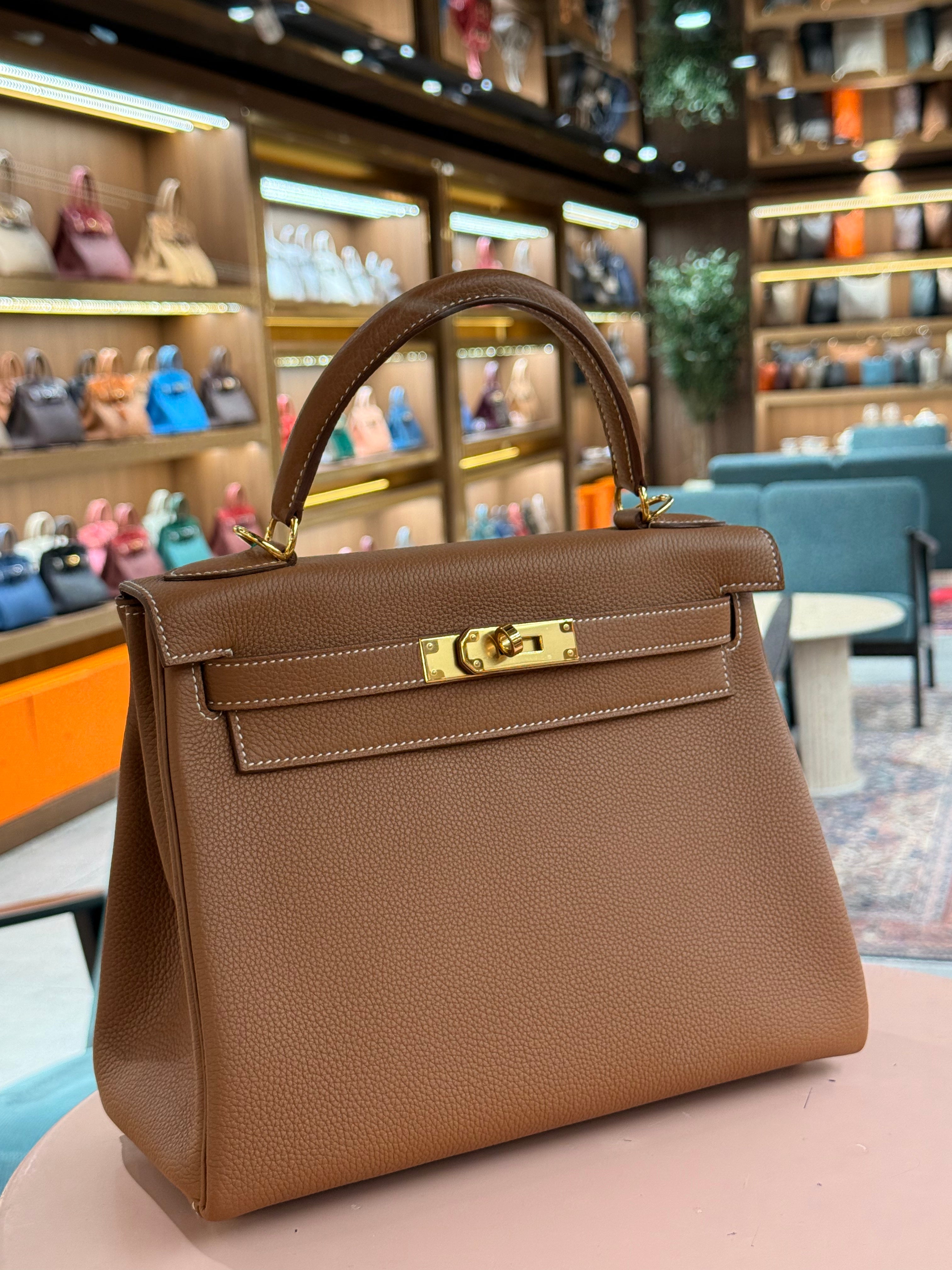 Hermes | Kelly (28) – Togo – Gold – Gold Hardware