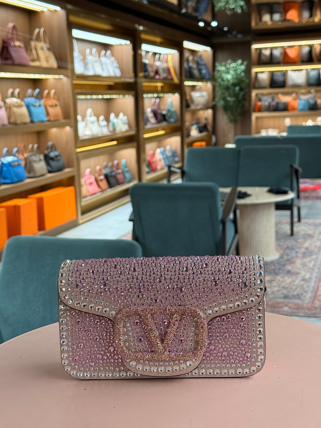 Valentino | Loco (Small) – Leather – Pink – Gold Hardware