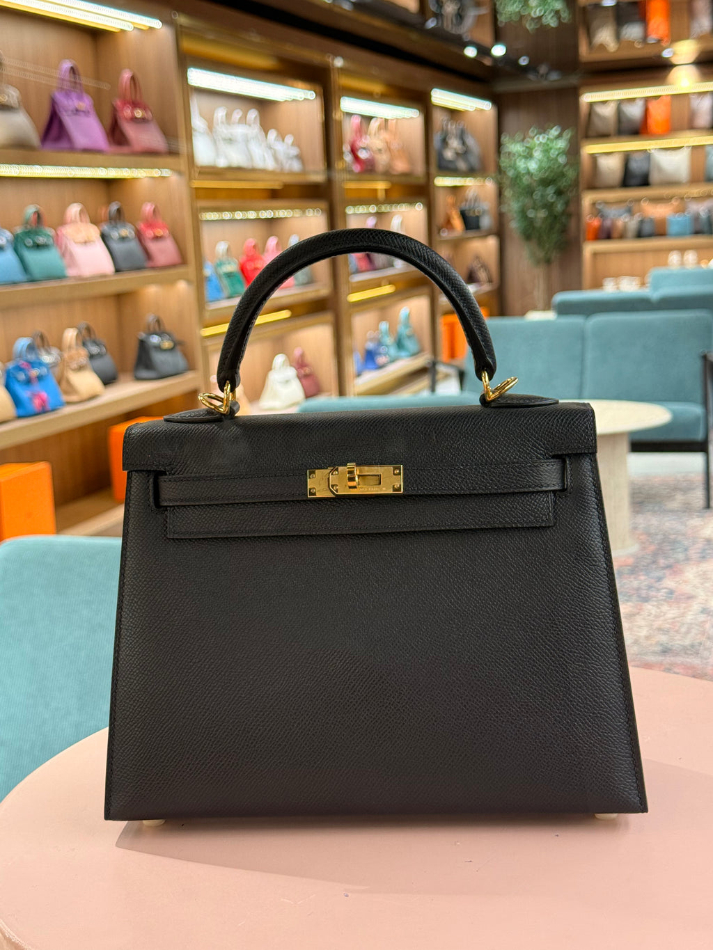 Hermes | Kelly (25) – Epsom – Black – Gold Hardware