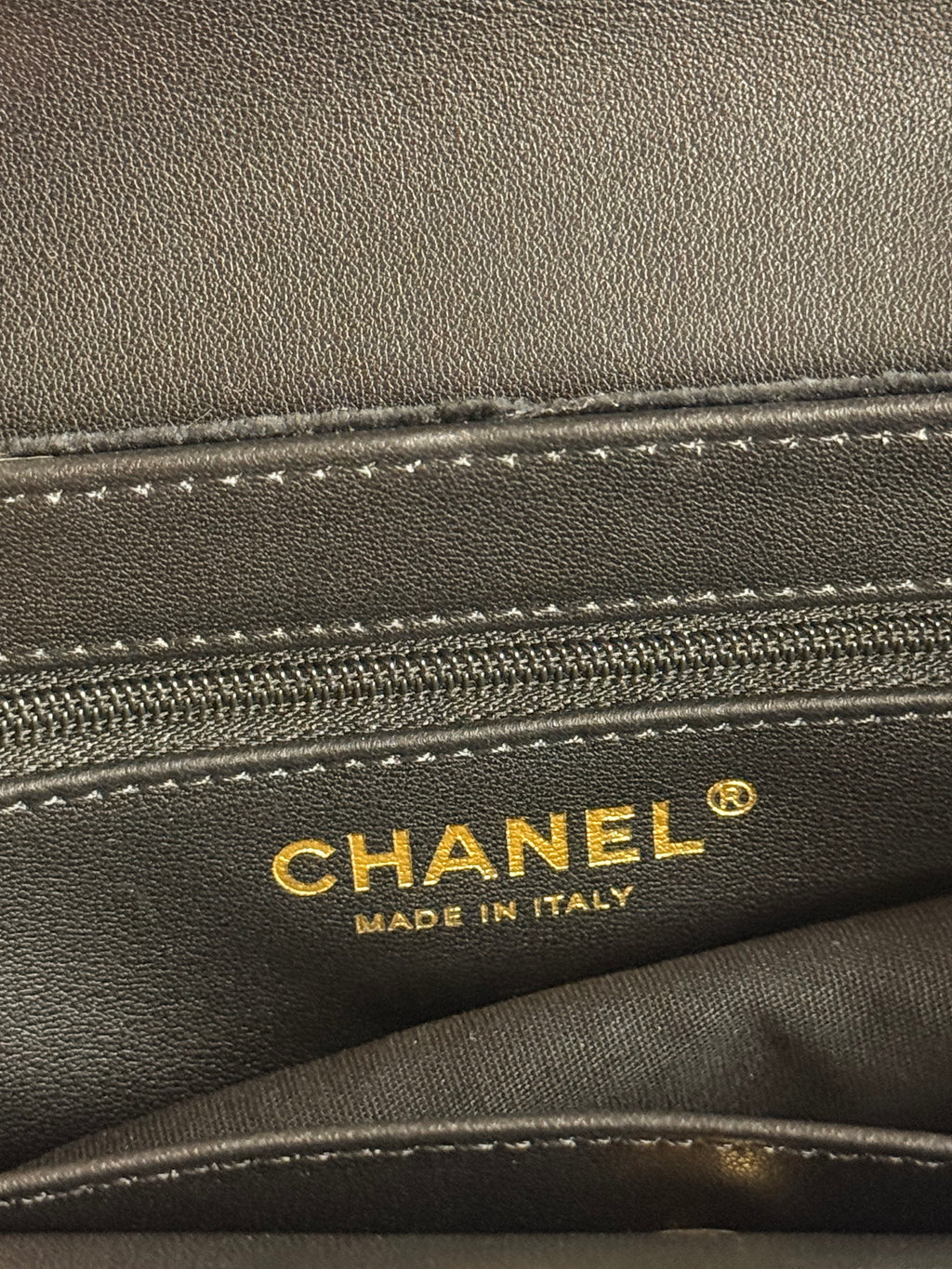 Chanel | Velvet-Quilted-Nano-Kelly-Shopper – Suede – Black – Gold Hardware