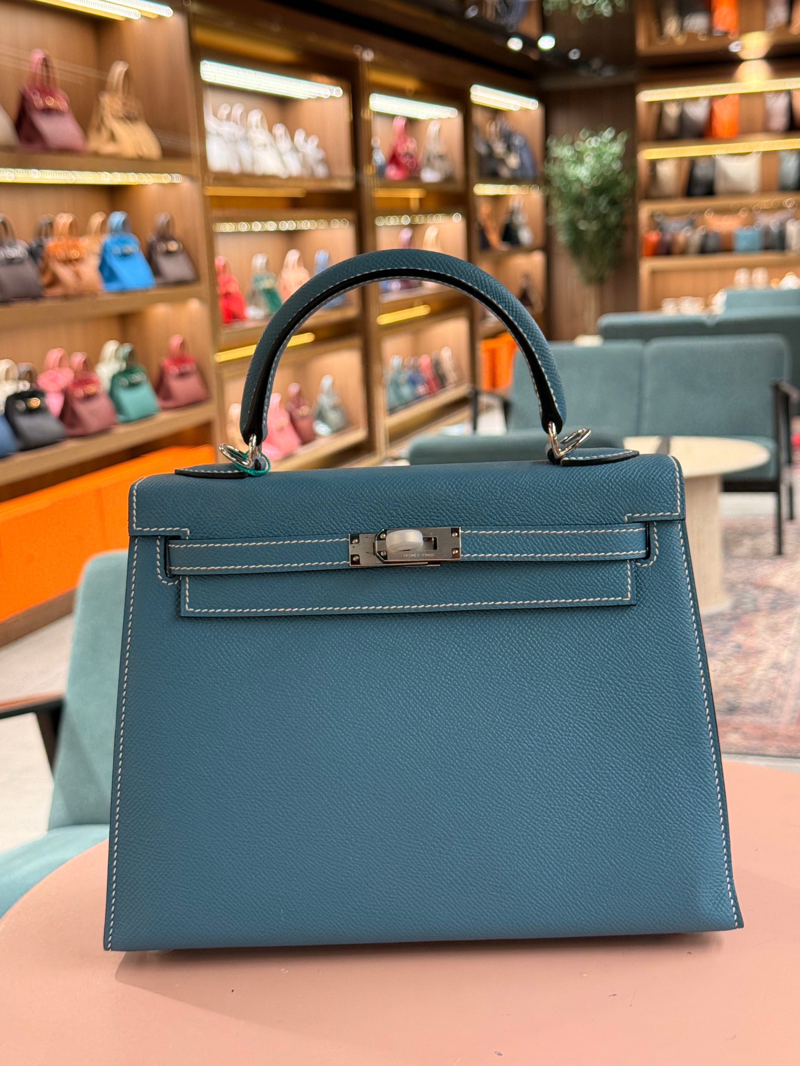 Hermes | Kelly (25) – Epsom – Bleu Brume – Palladium Hardware