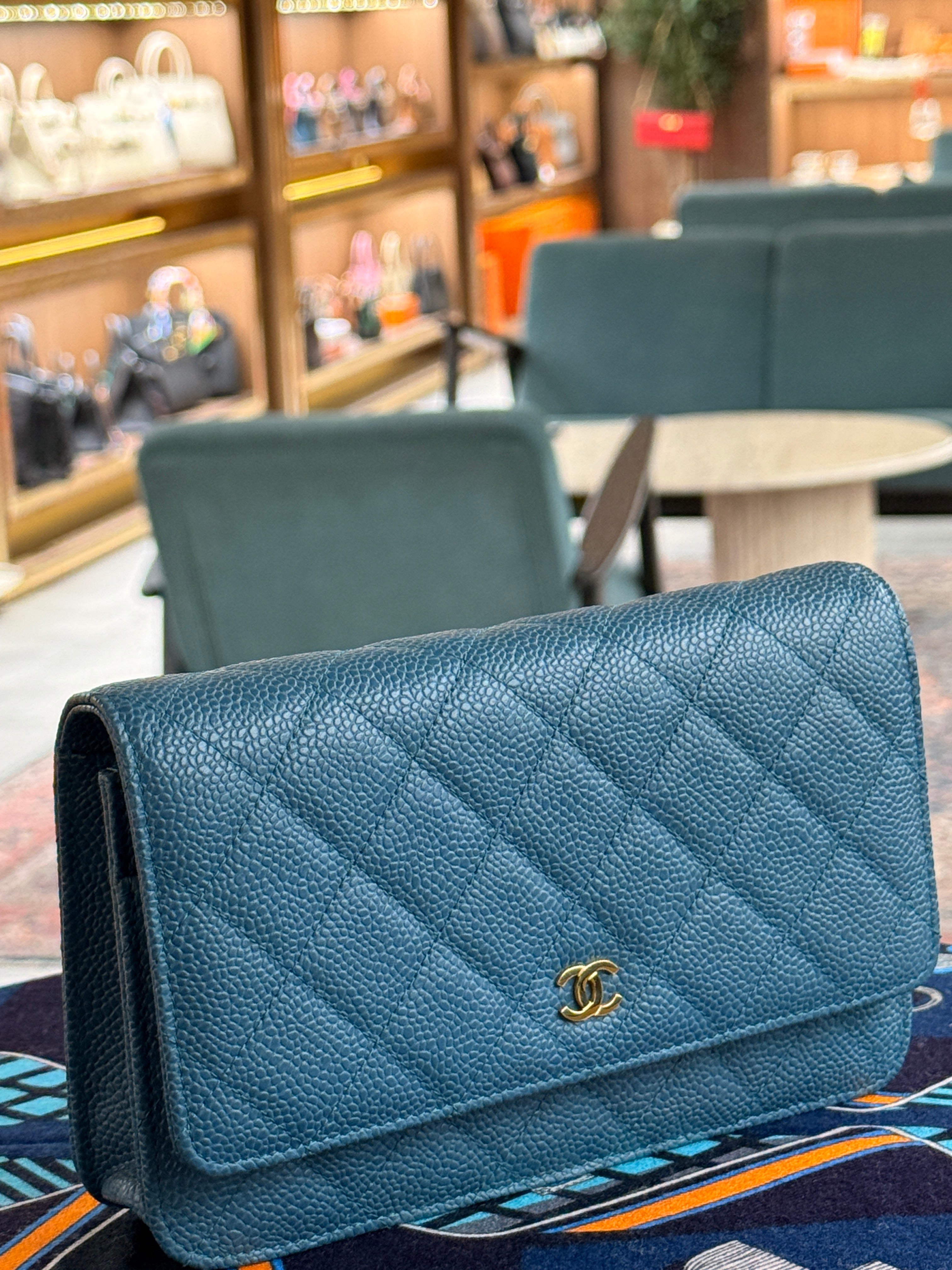 Chanel | Wallet on Chain (20) – Caviar – Bleu Nuit – Gold Hardware