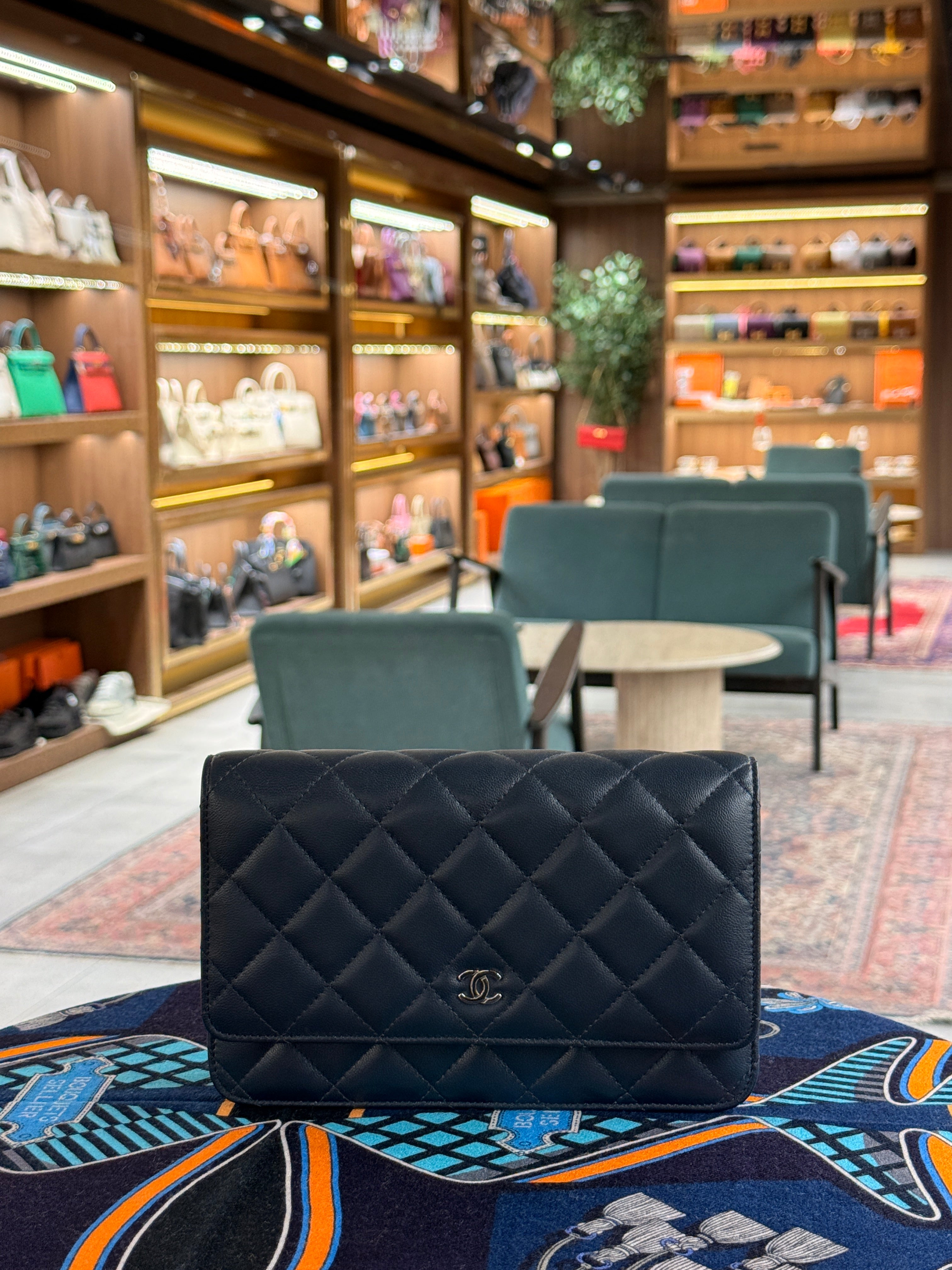 Chanel | Wallet on Chain (20) – Lambskin – Black – Gold Hardware