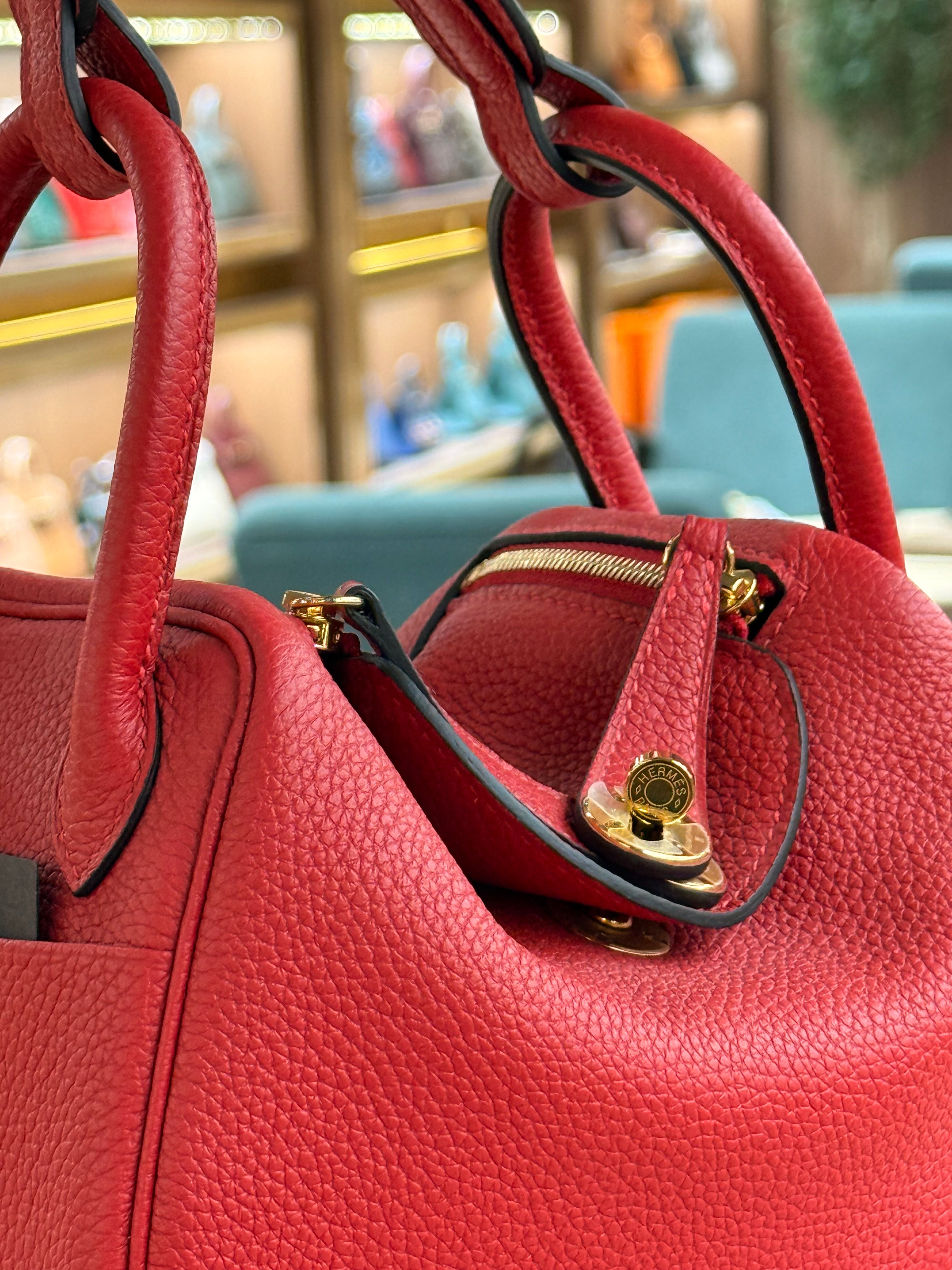 Hermes | Lindy – Togo – Rouge H – Gold Hardware