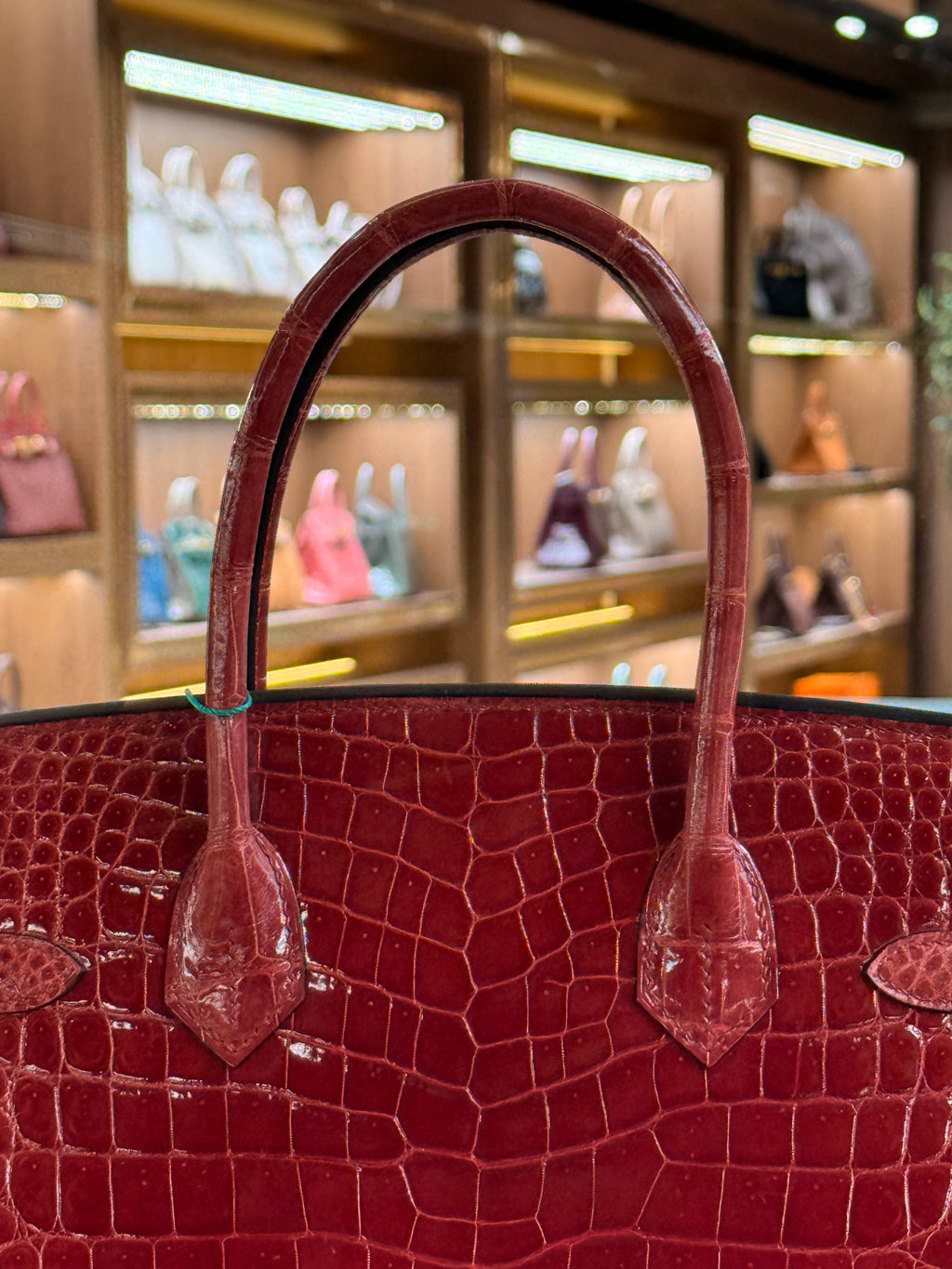 Hermes | Birkin (30) – Crocodile – Rouge H – Gold Hardware