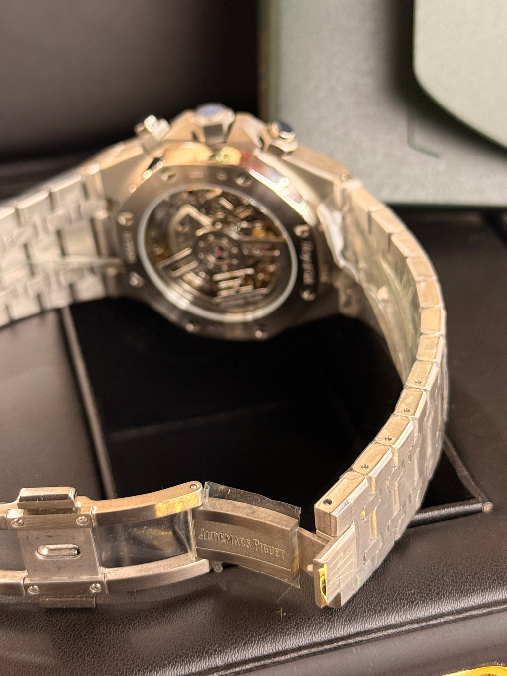 Audemars Piguet | Royal Oak Chronograph – Stainless Steel – Silver – Silver Hardware