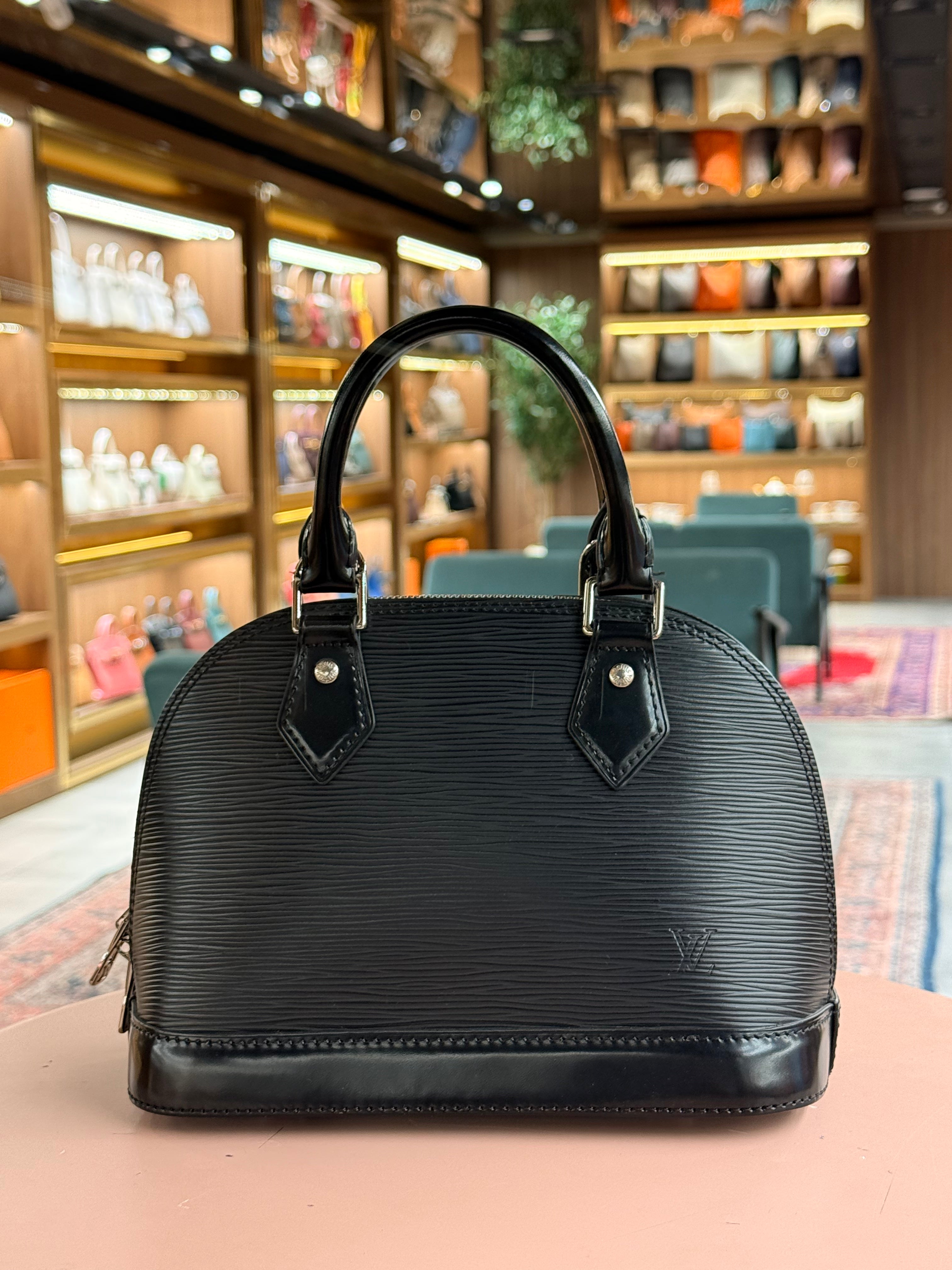 Louis Vuitton | Alma-BB – Epi Leather – Black – Silver Hardware