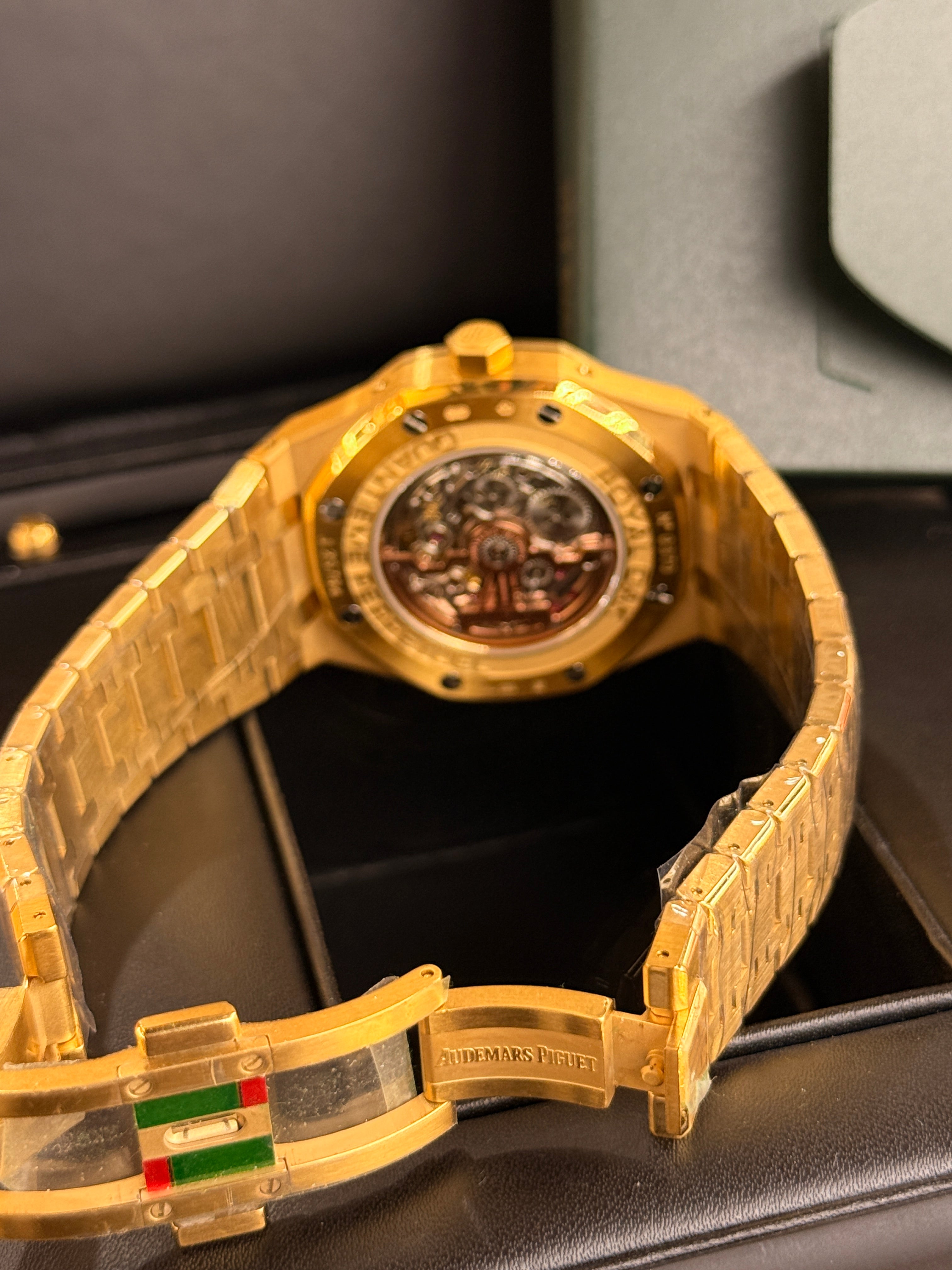Audemars Piguet | Royal Oak Offshore Chronograph – Stainless Steel – Gold – Gold Hardware