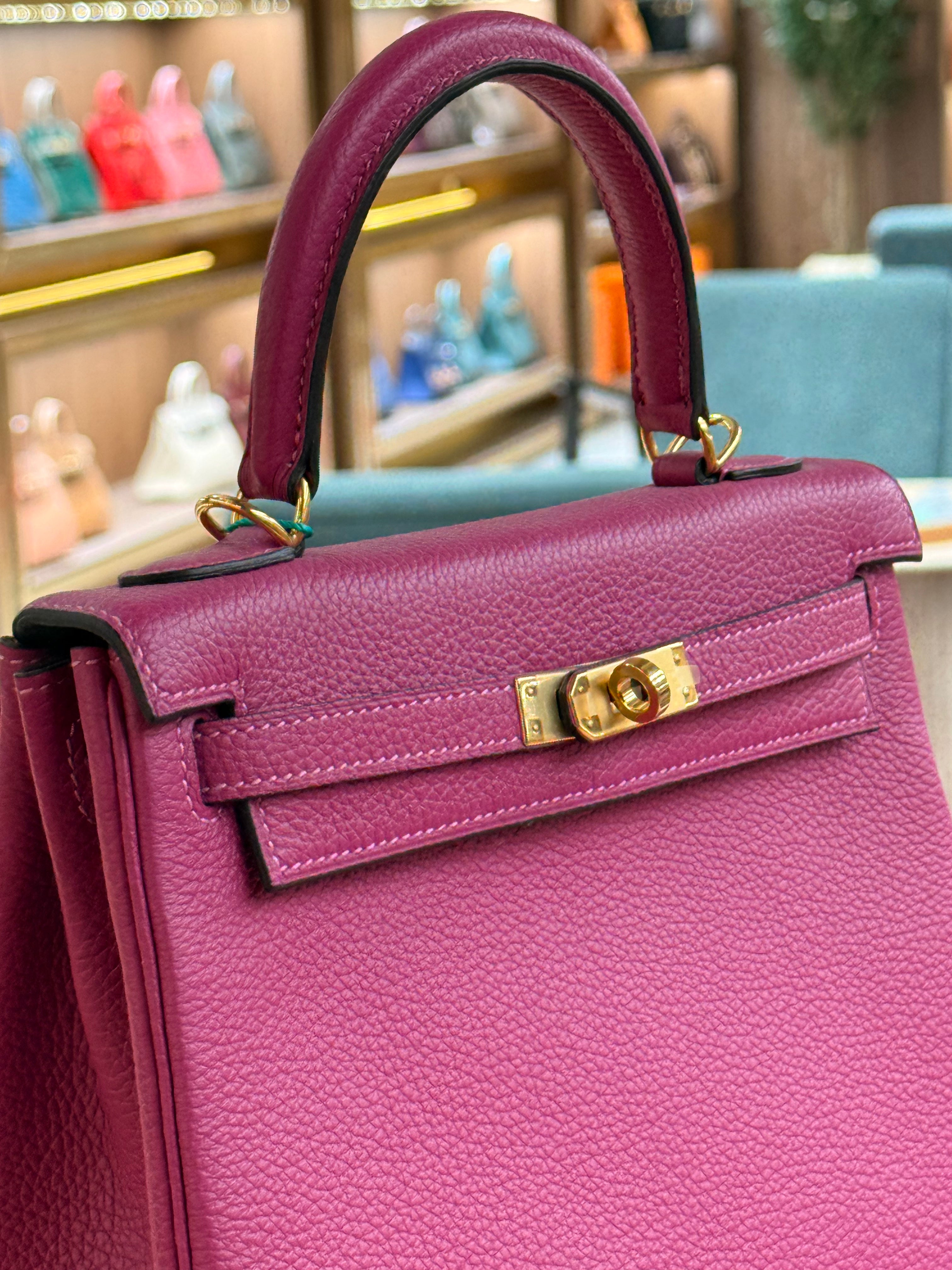 Hermes | Kelly (25) – Togo – Rose Sakura – Gold Hardware
