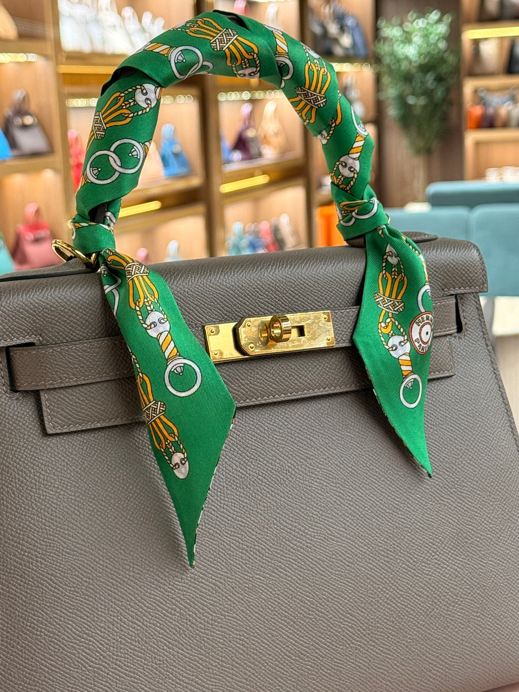 Hermes | Kelly (28) – Epsom – Etoupe – Gold Hardware