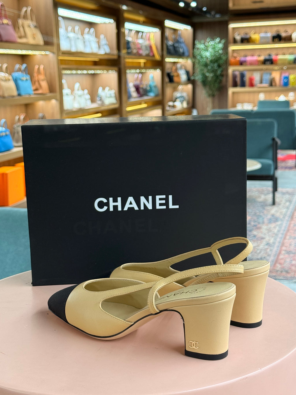 Chanel | Shoes with Back Strap – Leather – Beige/Black – Gold Hardware