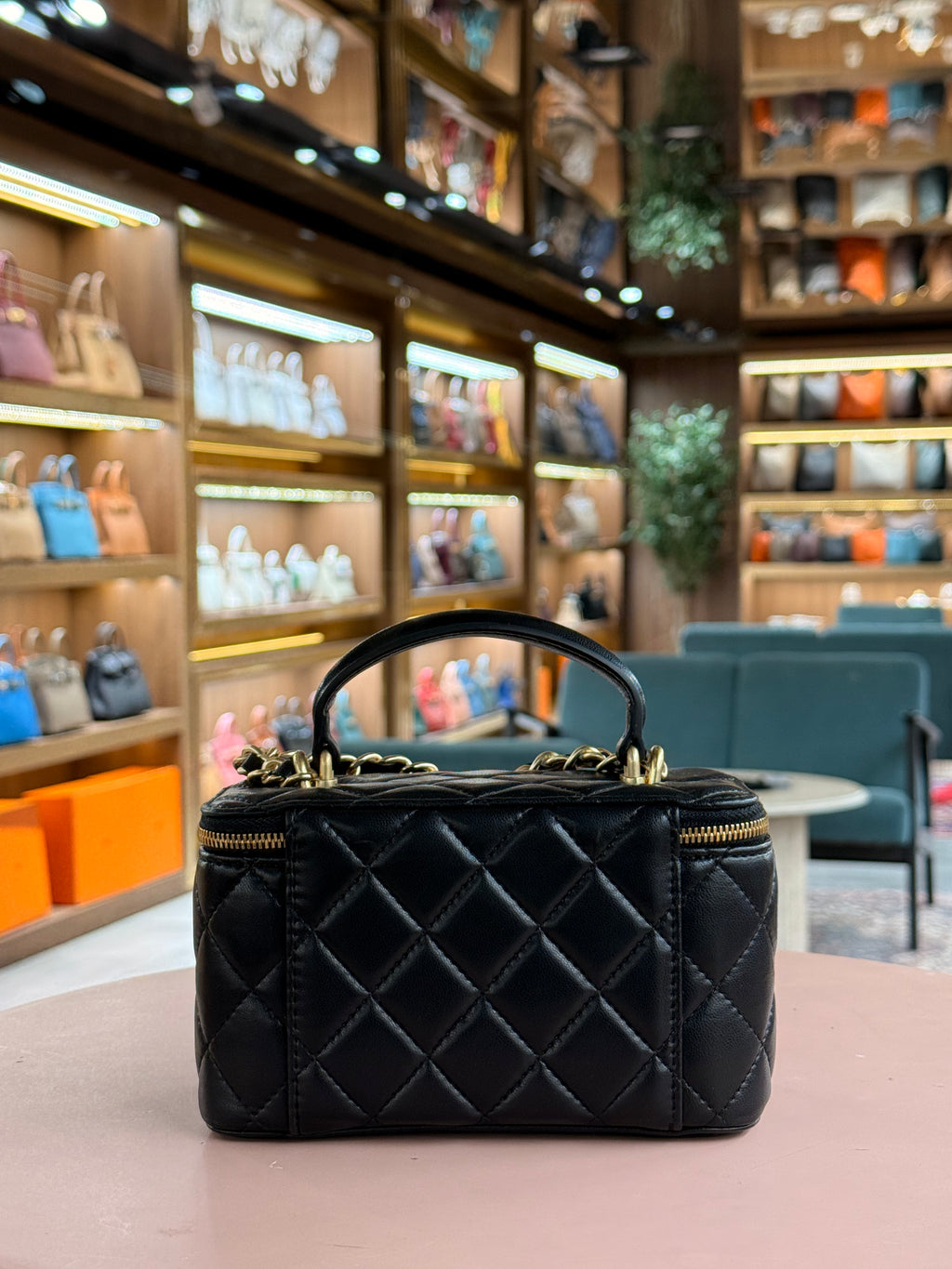 Chanel | Vanity (Small) – Lambskin – Black – Gold Hardware