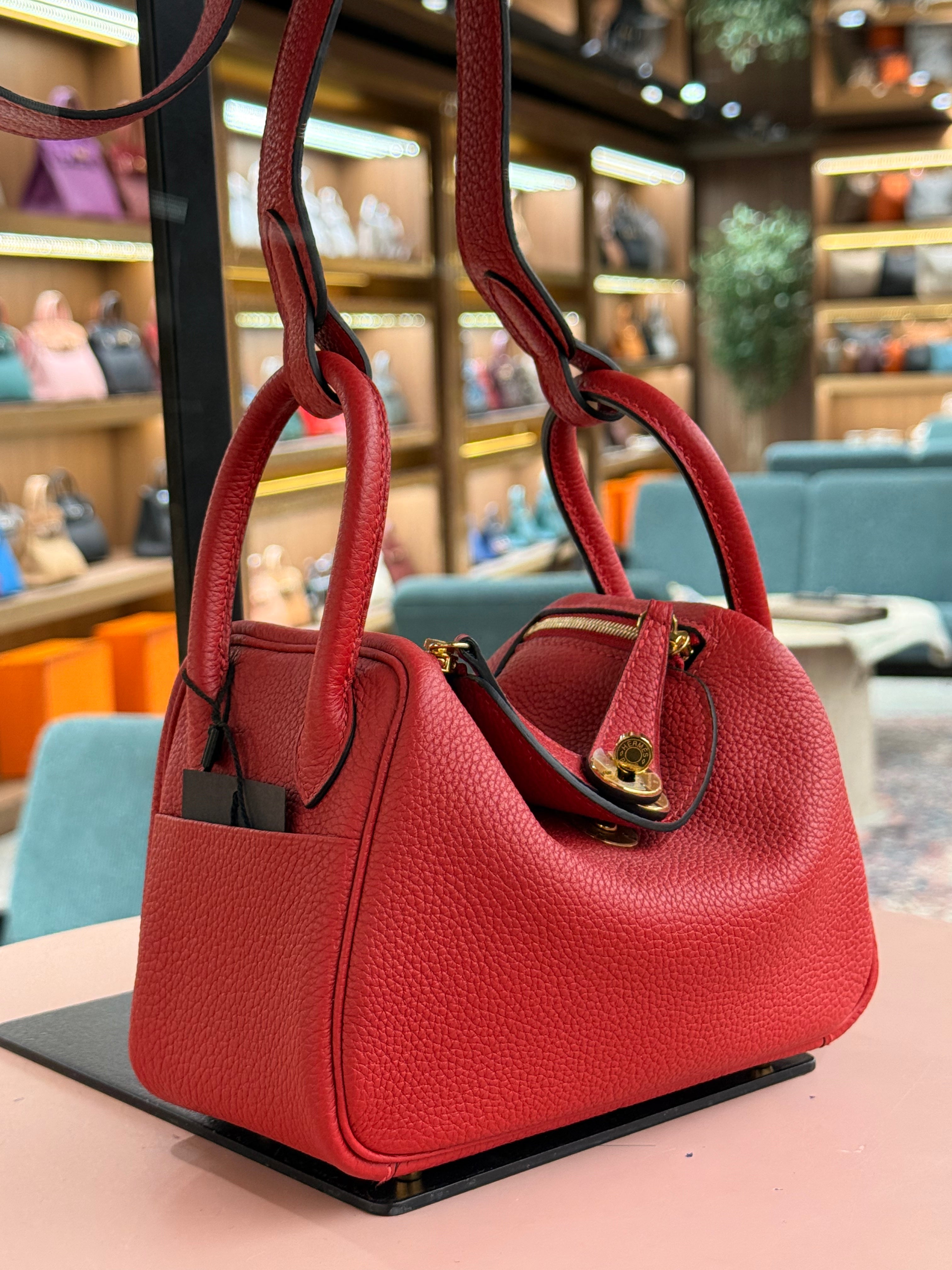 Hermes | Lindy – Togo – Rouge H – Gold Hardware