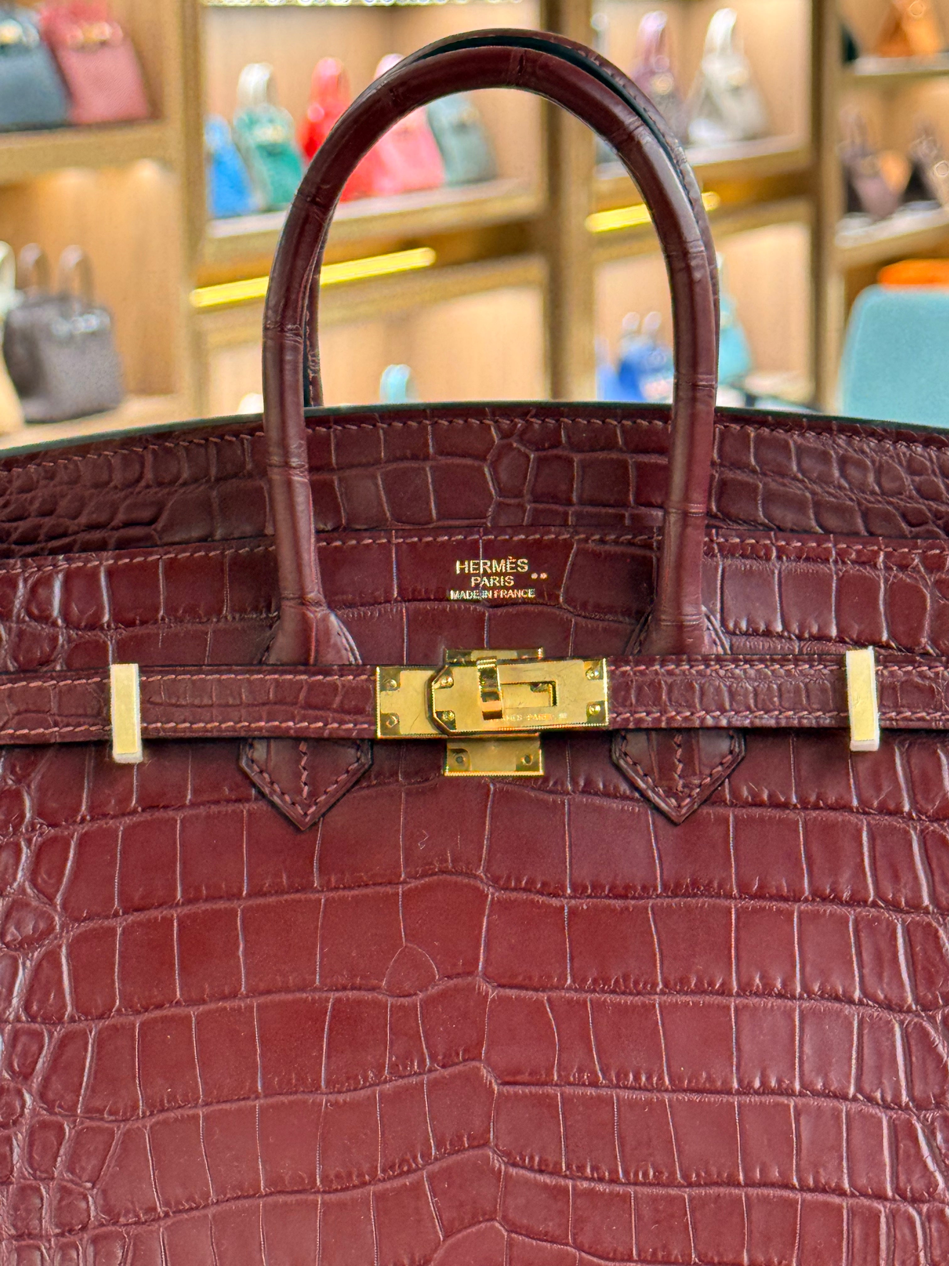 Hermes | Birkin (25) – Crocodile – Rouge H – Gold Hardware