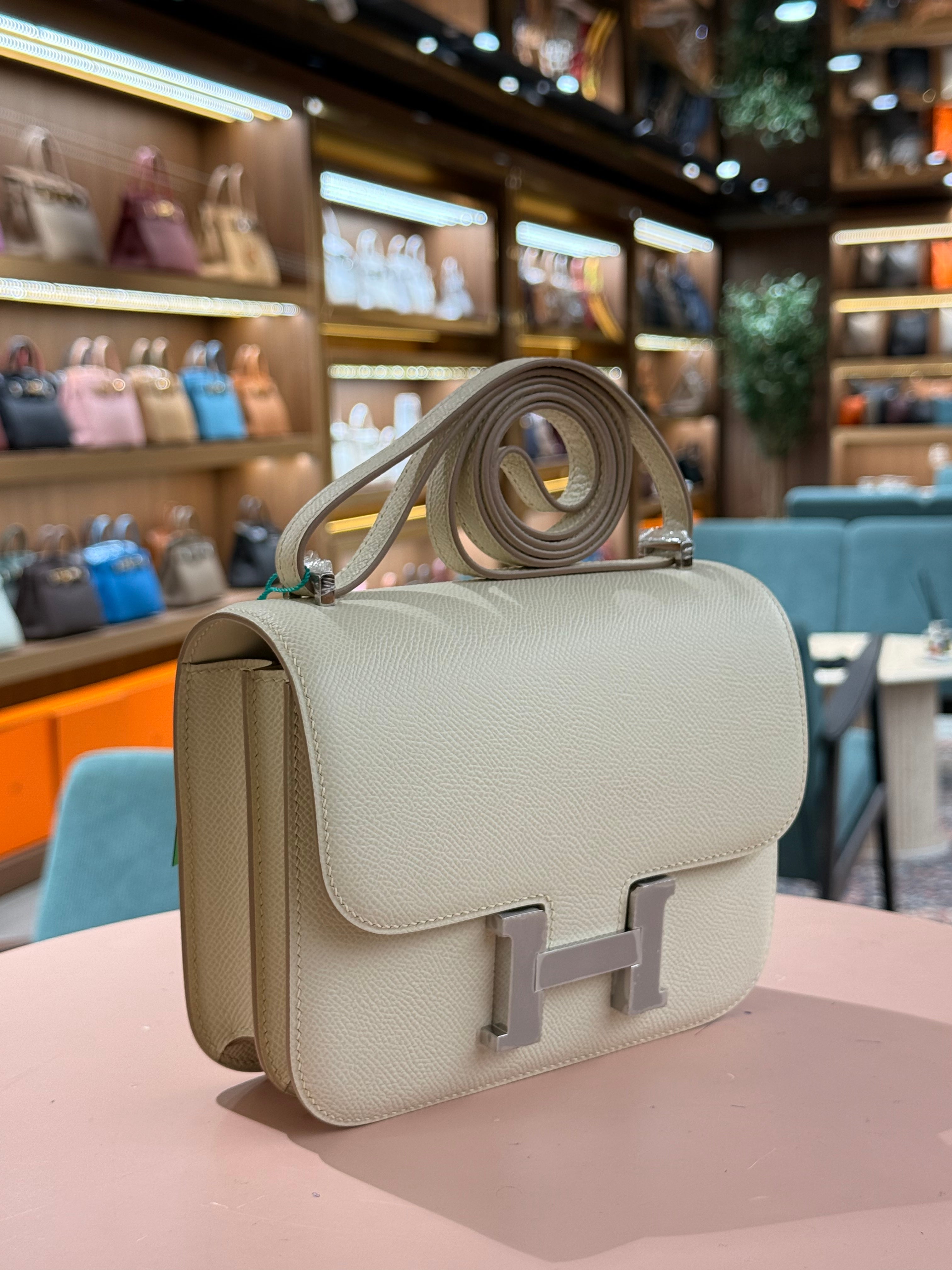 Hermes | Constance (18) – Epsom – Cream – Palladium Hardware