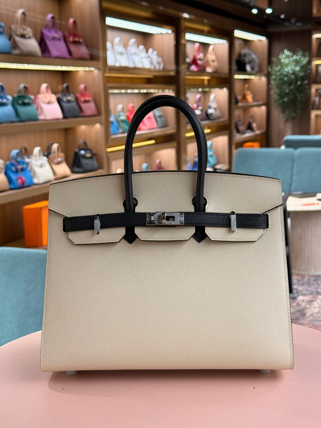 Hermes | Kelly (25) – Epsom – Cream – Palladium Hardware