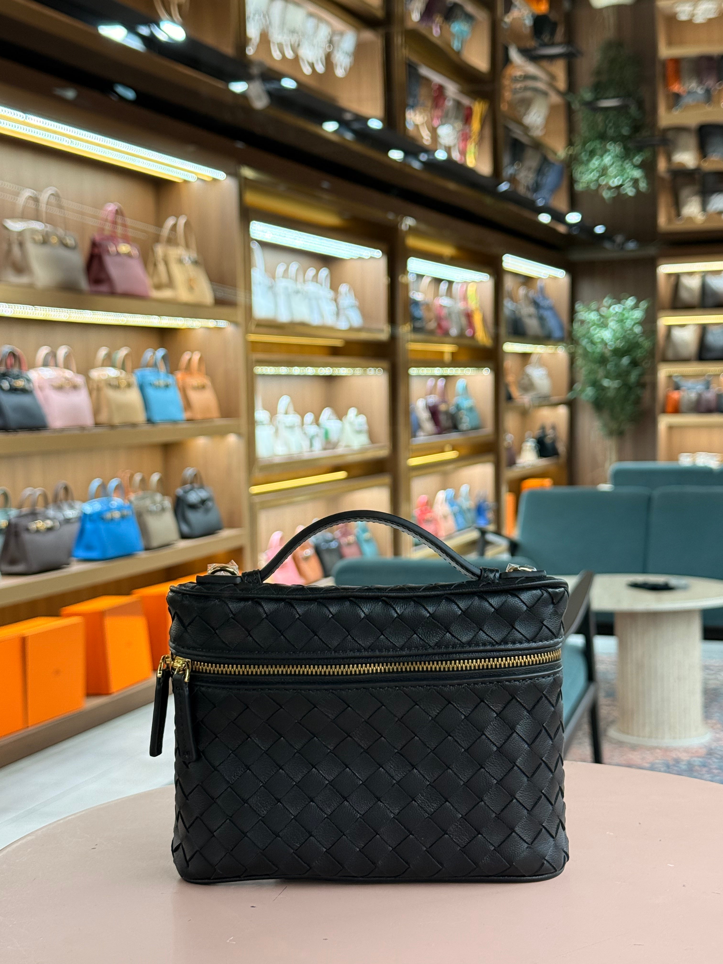 Bottega Veneta | Bang Bang Vanity – Leather – Black – Gold Hardware