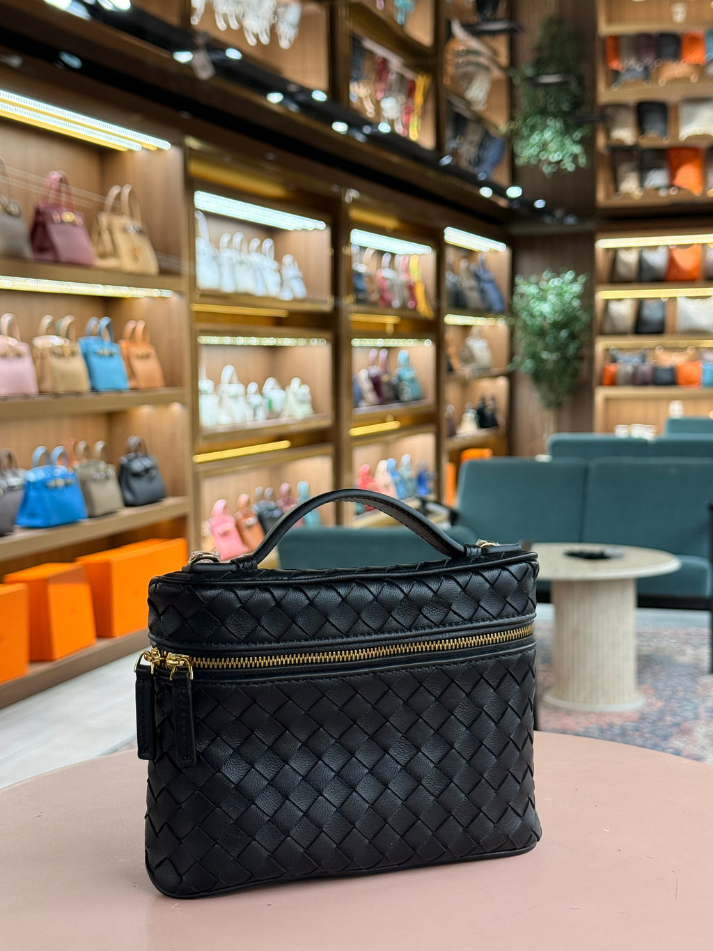 Bottega Veneta | Bang Bang Vanity – Leather – Black – Gold Hardware