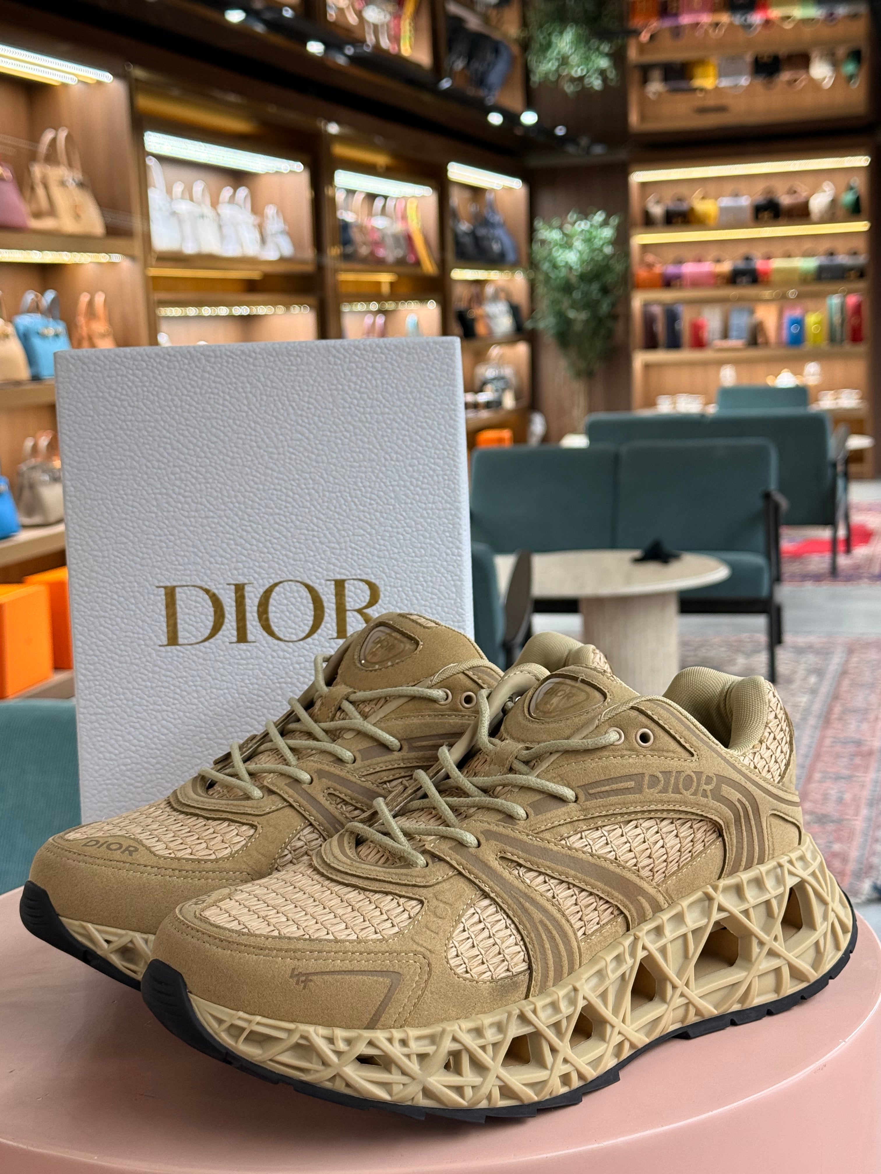 Dior | B23 Sneakers – Textile – Beige – Black Hardware