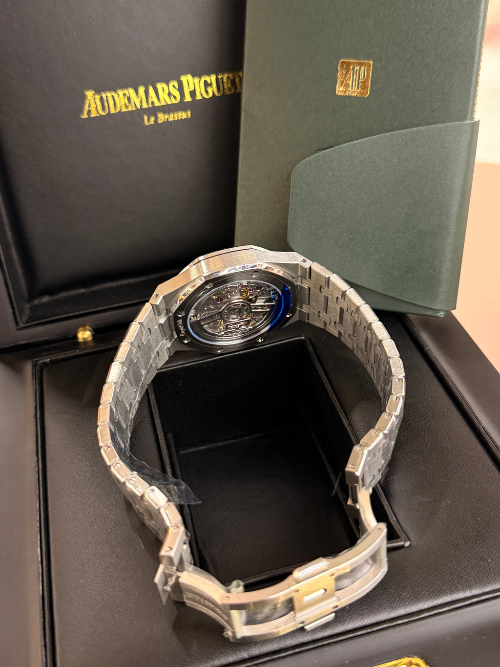 Audemars Piguet | Royal Oak – Stainless Steel – Blue – Silver Hardware