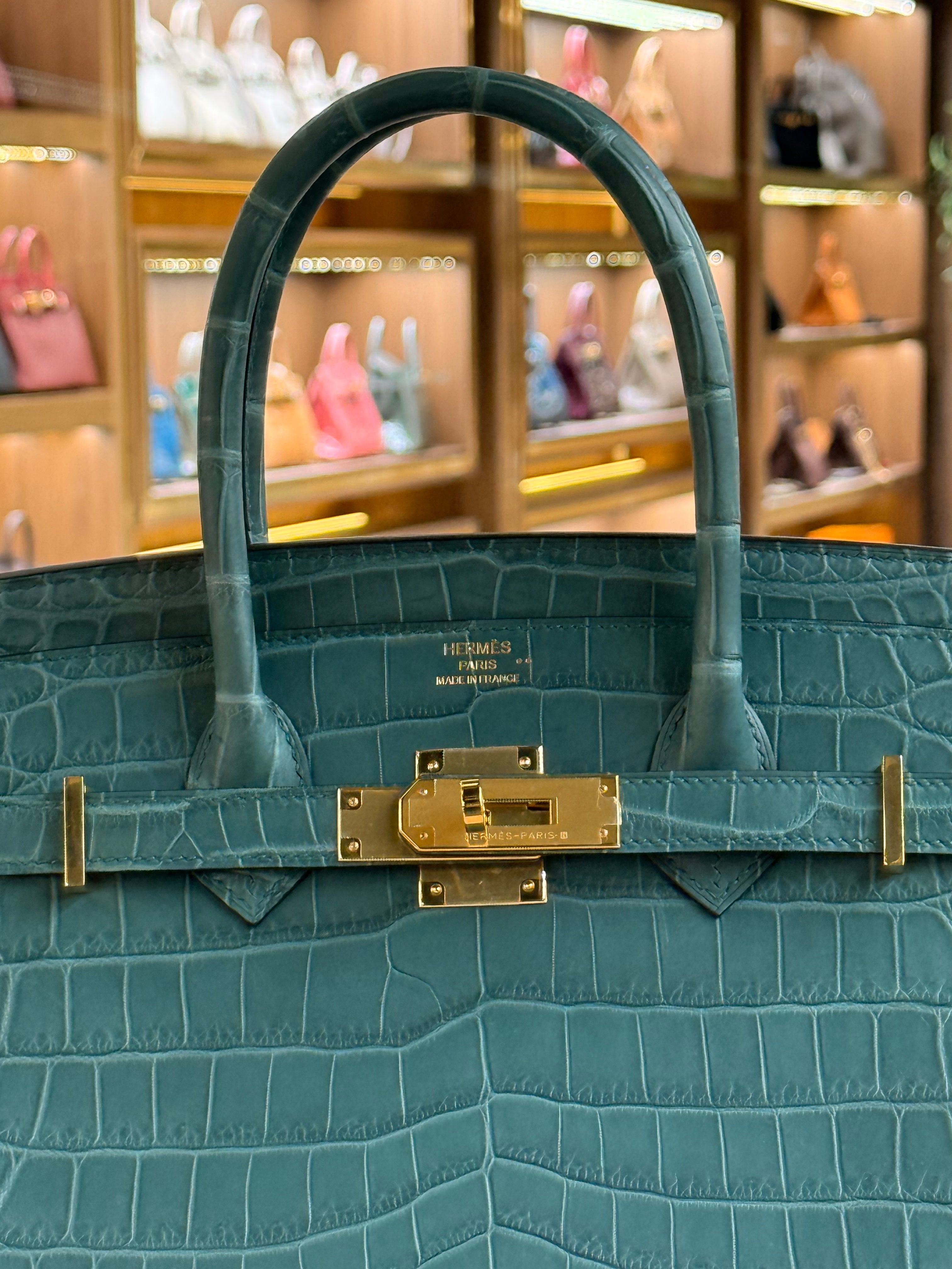 Hermes | Birkin (30) – Crocodile – Bleu Lagoon – Gold Hardware