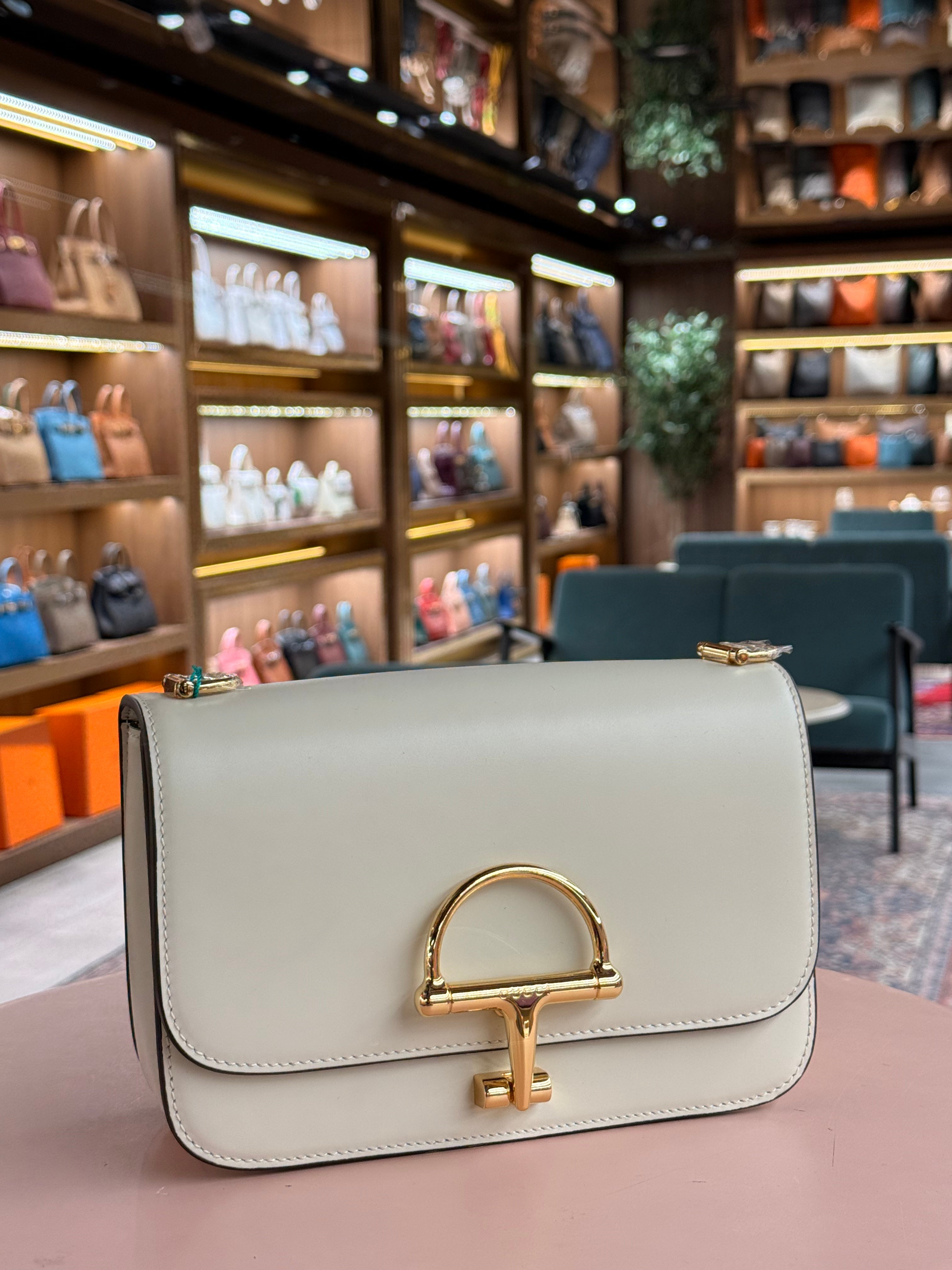 Gucci | Small Siena (Small) – Leather – Ivory – Gold Hardware