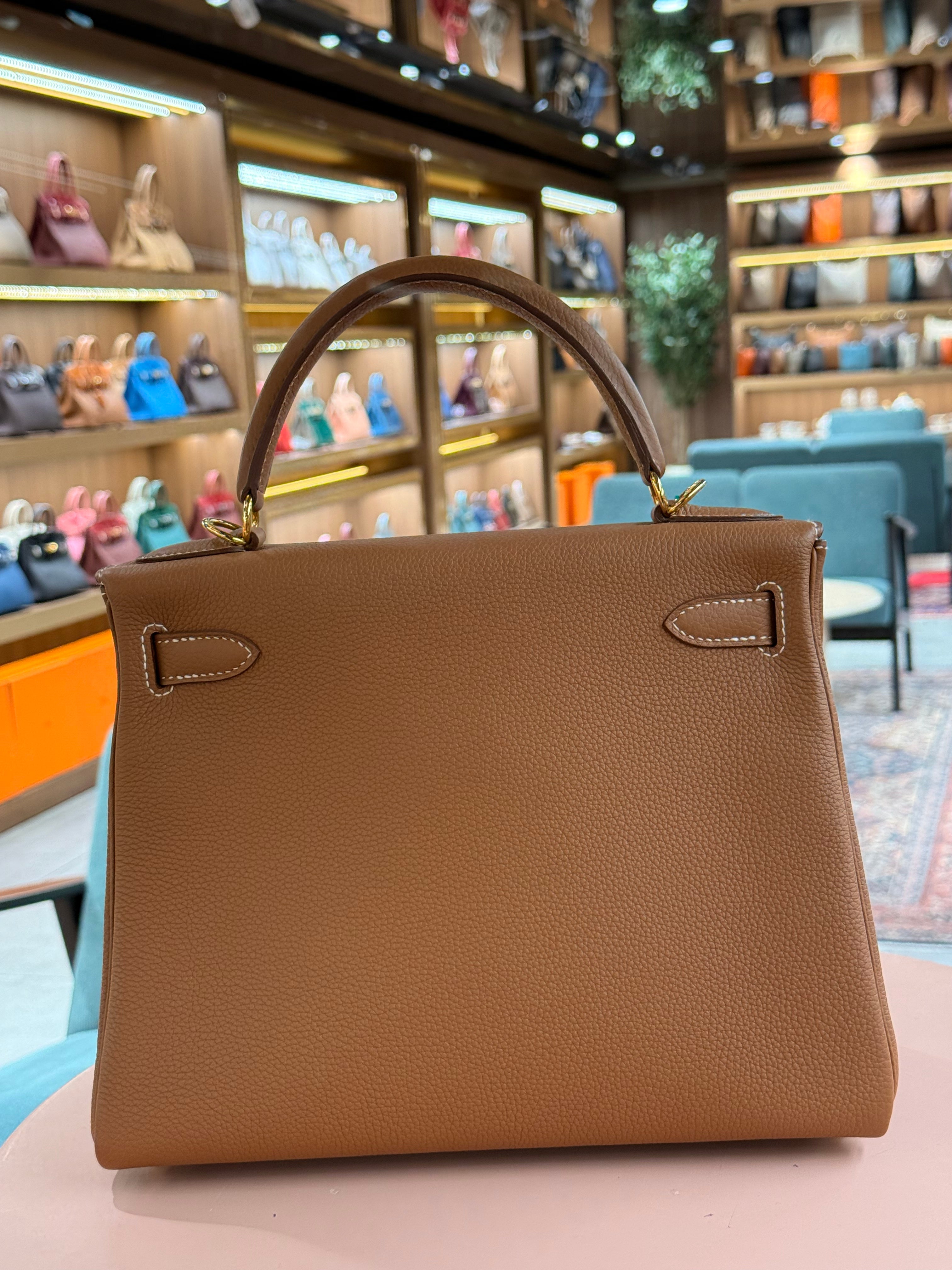 Hermes | Kelly (28) – Togo – Gold – Gold Hardware