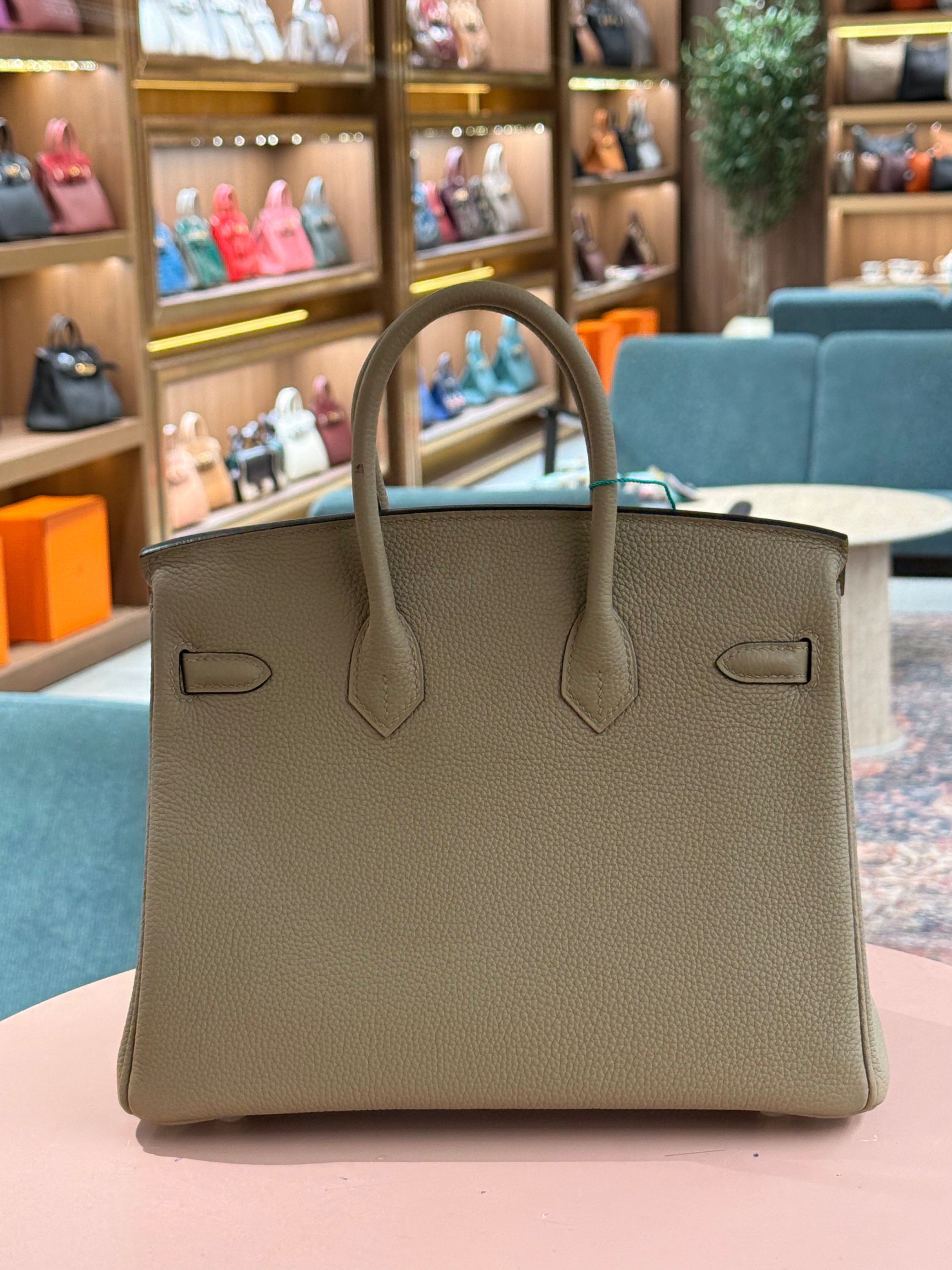 Hermes | Birkin (25) – Togo – Etoupe – Gold Hardware
