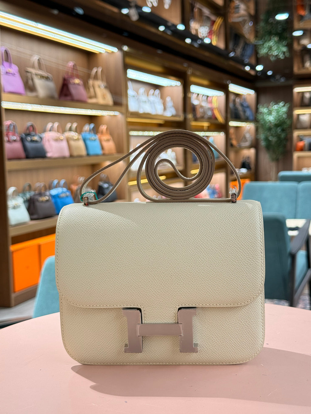Hermes | Constance (18) – Epsom – Cream – Palladium Hardware