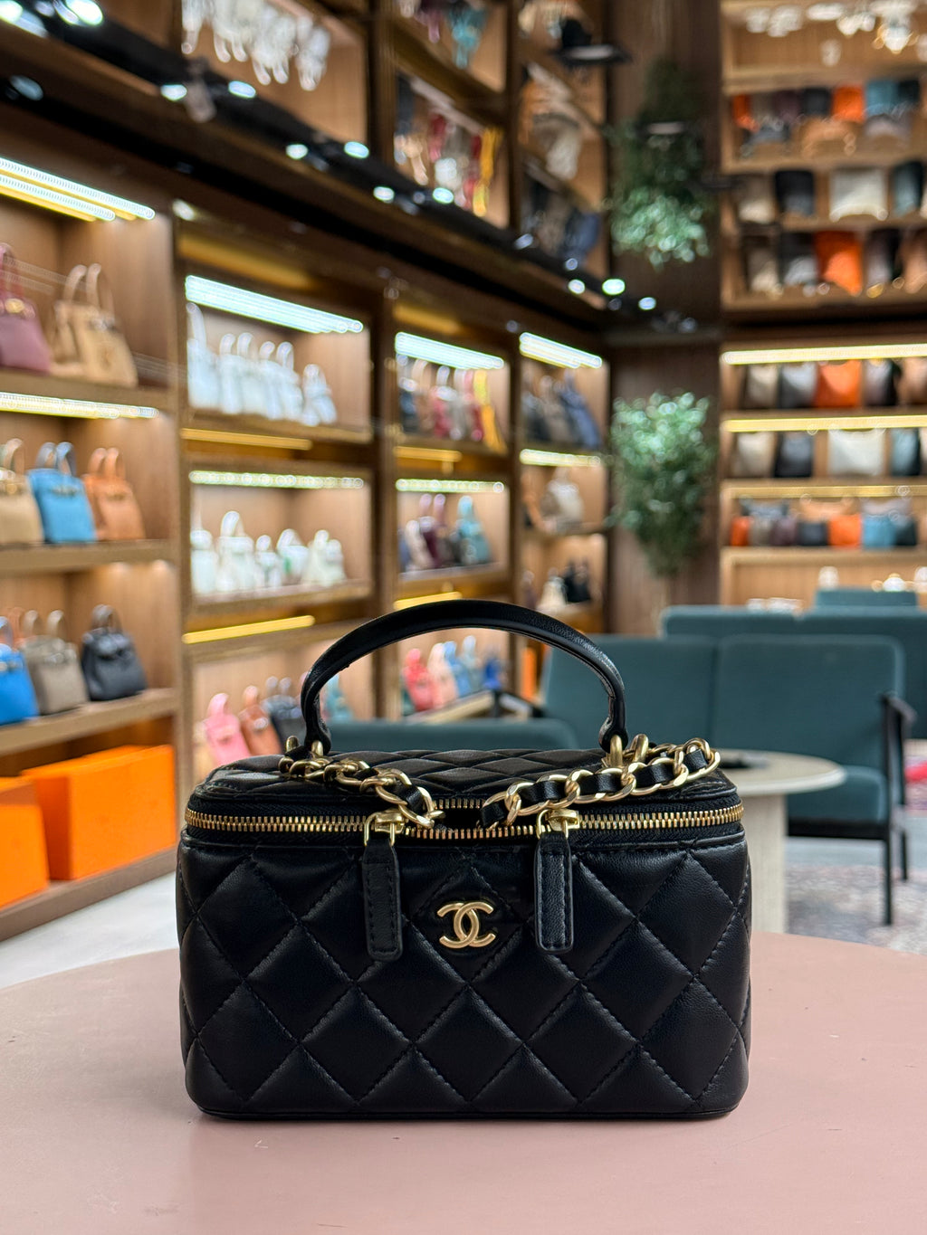 Chanel | Vanity (Small) – Lambskin – Black – Gold Hardware