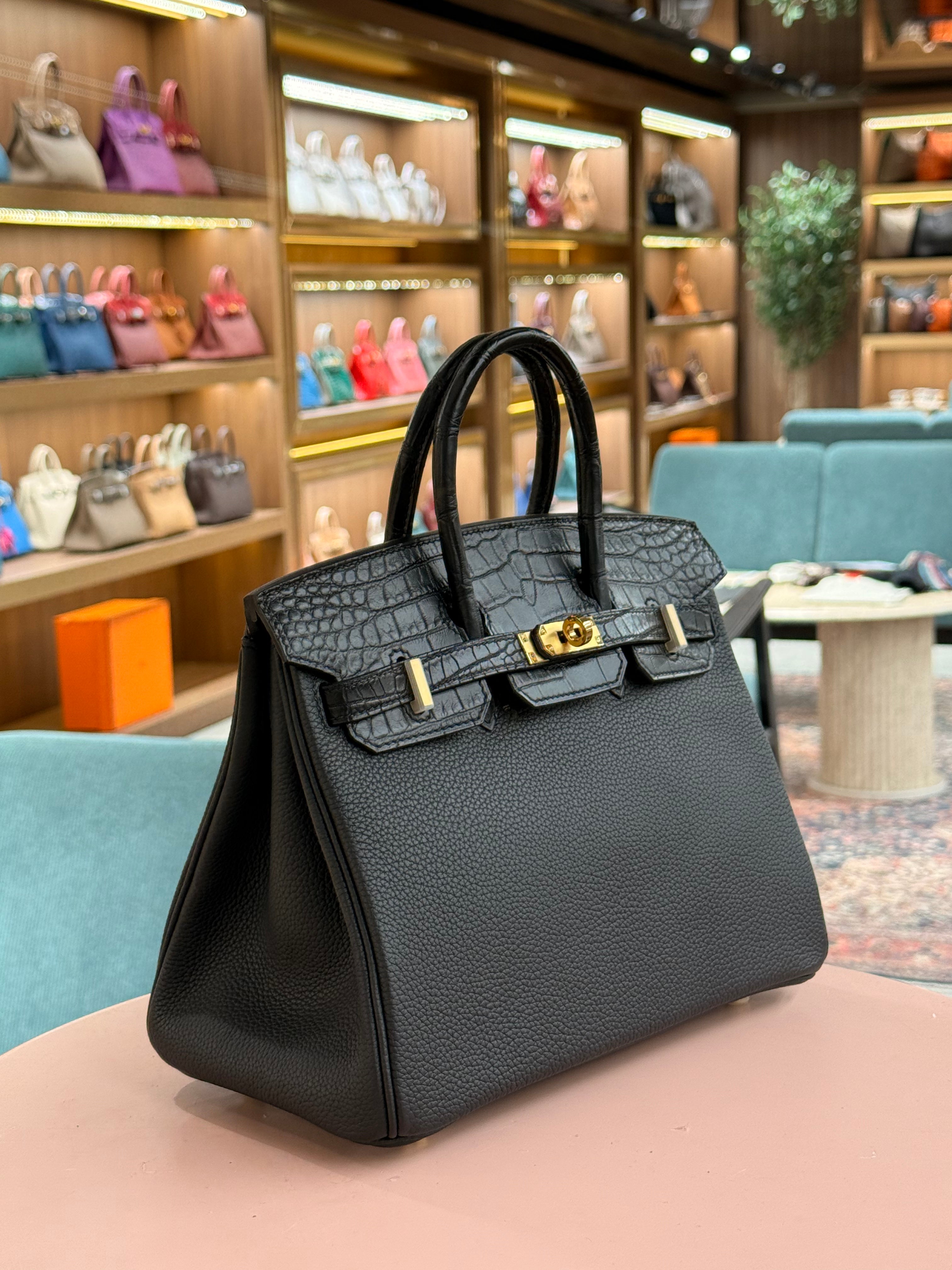 Hermes | Birkin (25) – Togo – Black – Gold Hardware