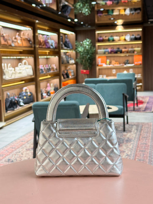 Chanel | Coco Handle – Lambskin – Silver – Gold Hardware