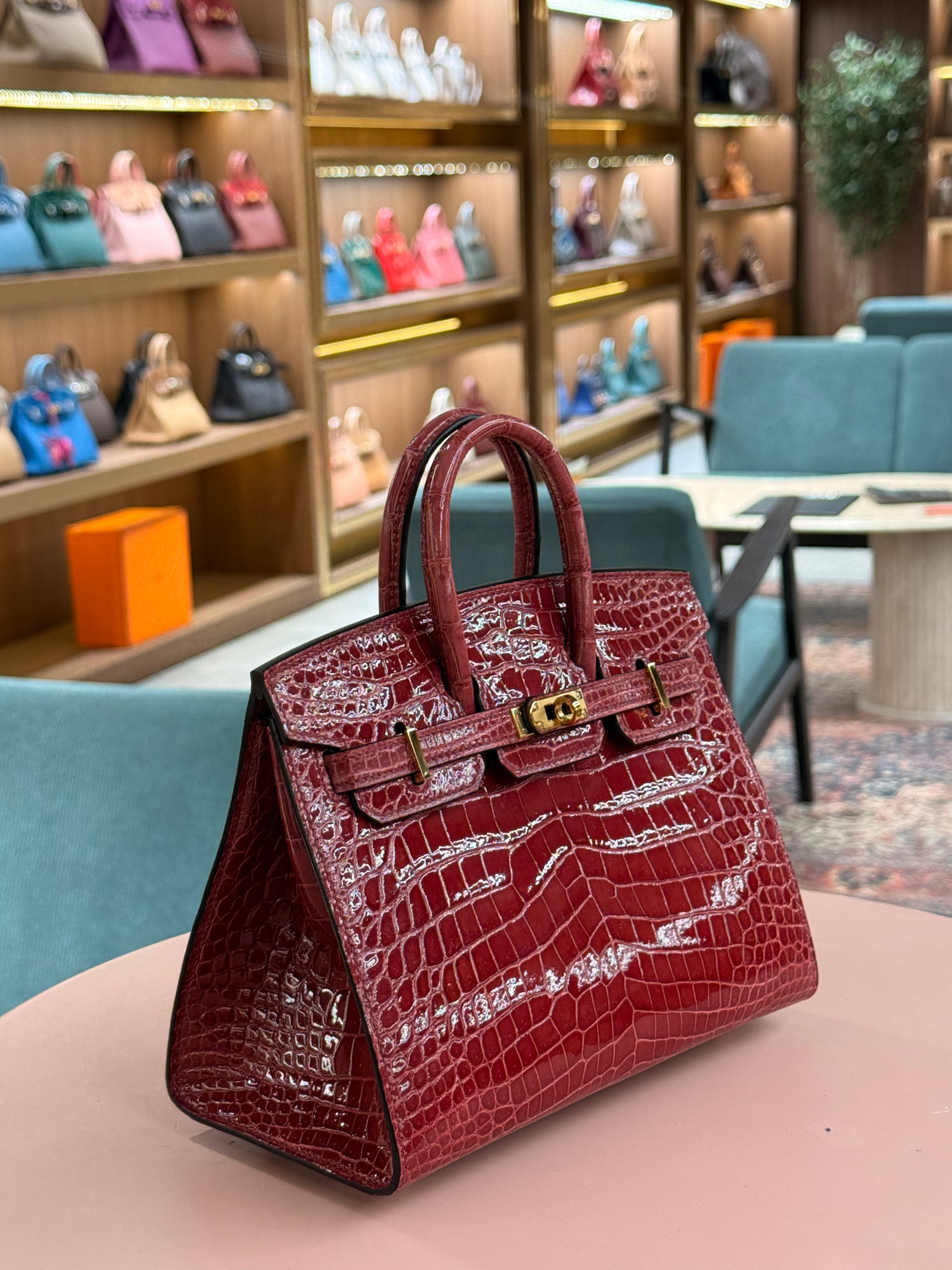 Hermes | Birkin (20) – Crocodile – Rouge H – Gold Hardware