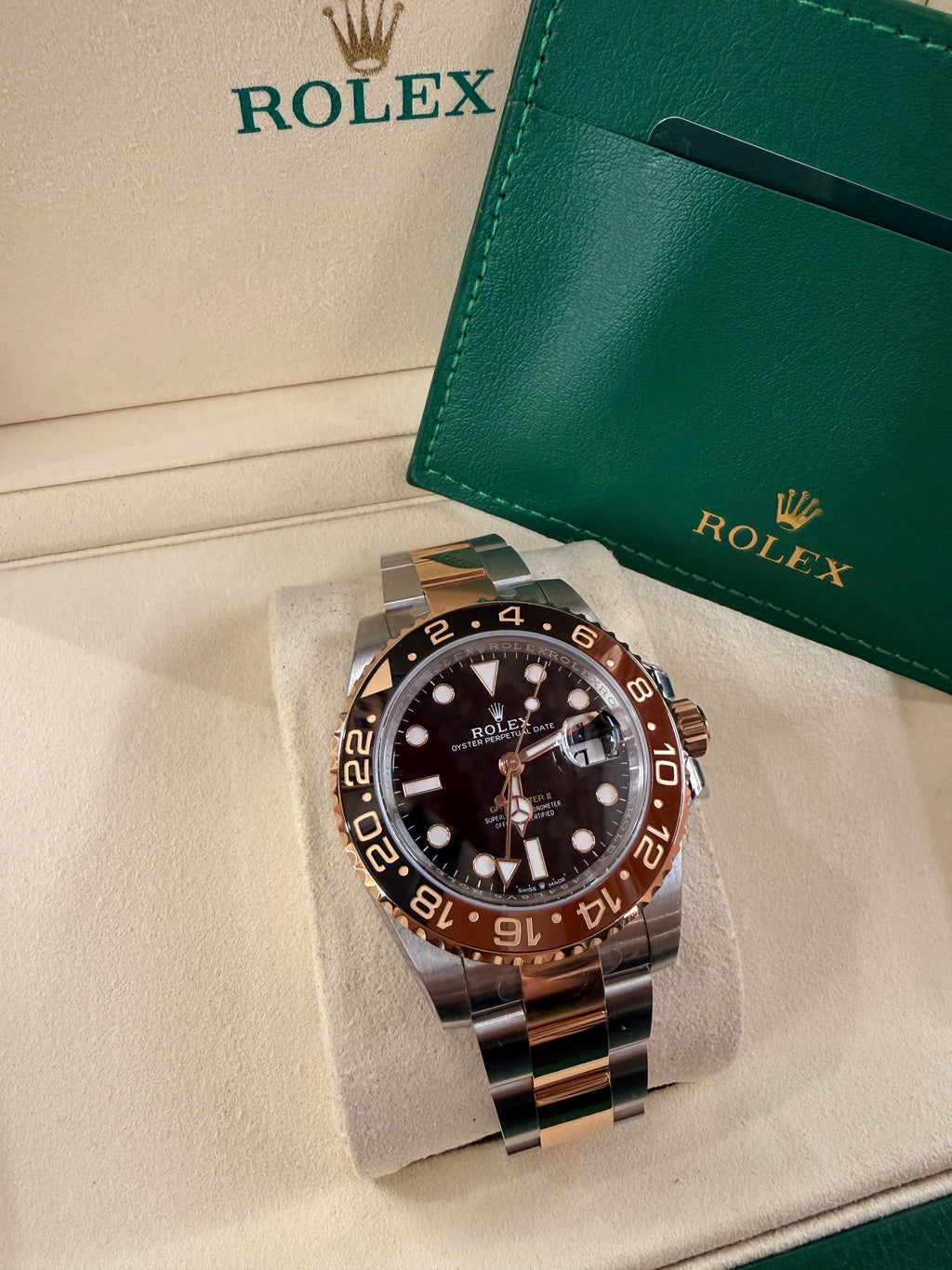 Rolex | GMT-Master II – Stainless Steel – Black – Gold Hardware