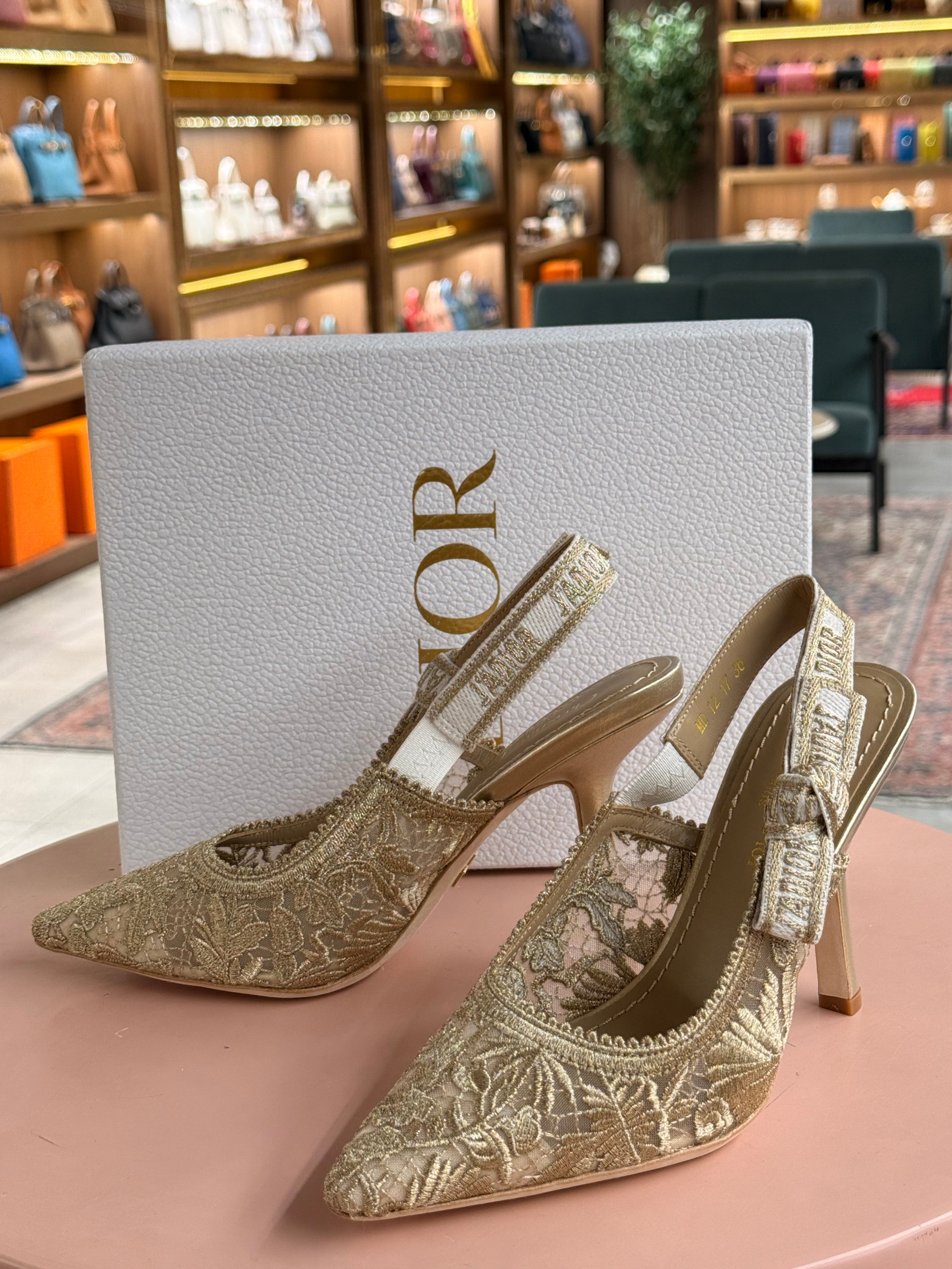 Dior | J'Adior Pump – Lace – Gold – Gold Hardware