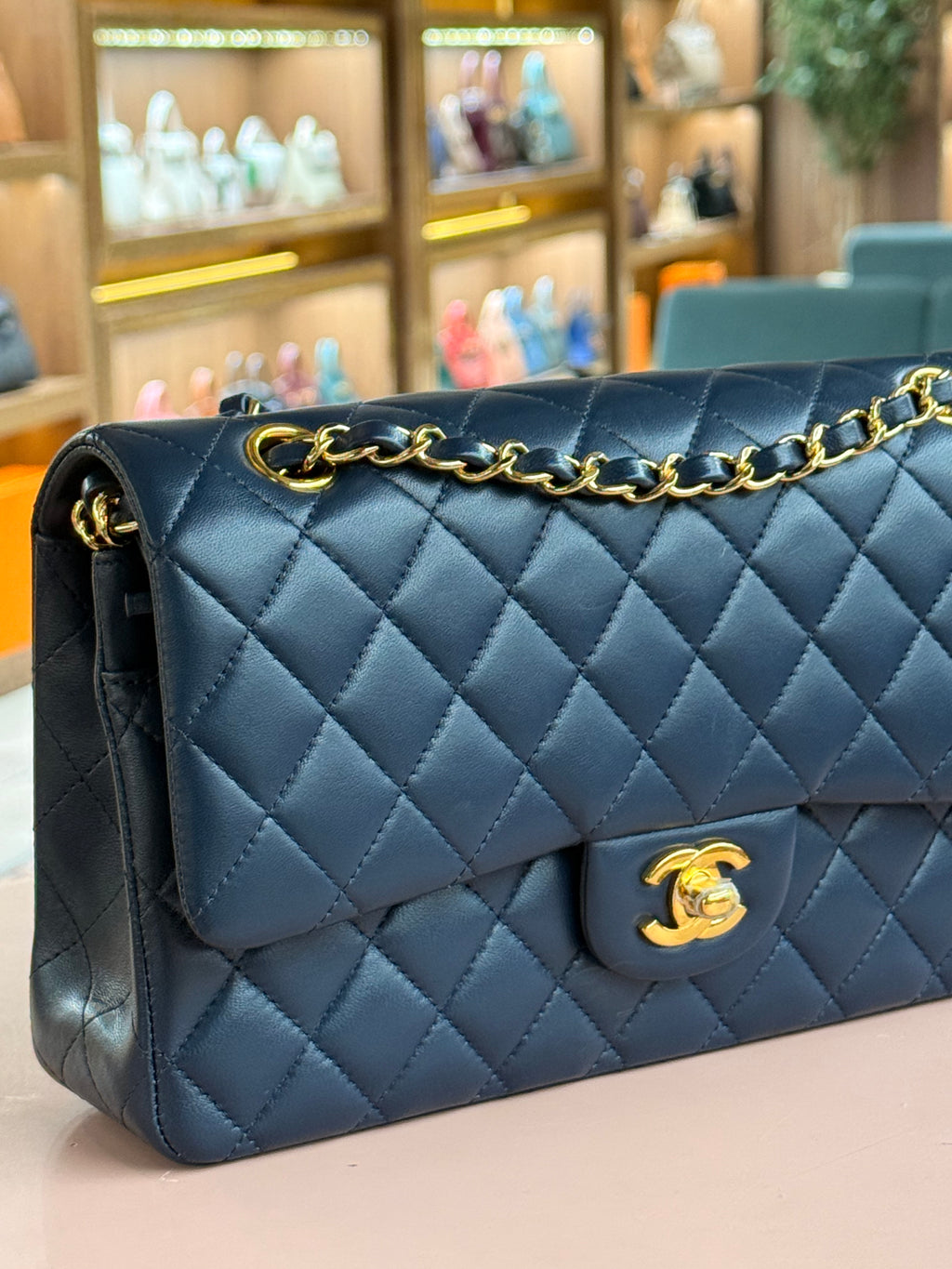Chanel | Classic Flap Bag – Lambskin – Navy – Gold Hardware