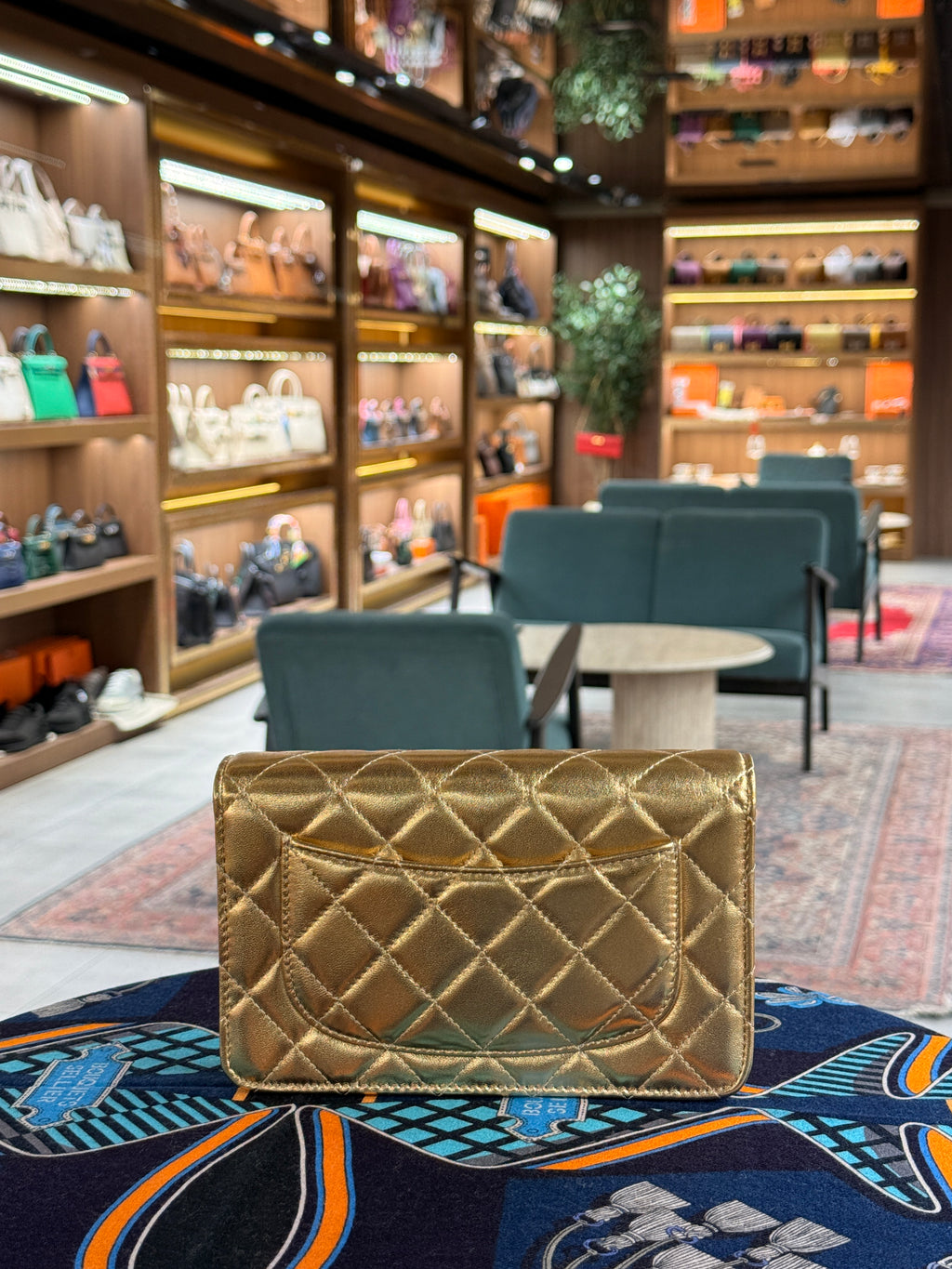 Chanel | Wallet on Chain (20) – Lambskin – Gold – Gold Hardware