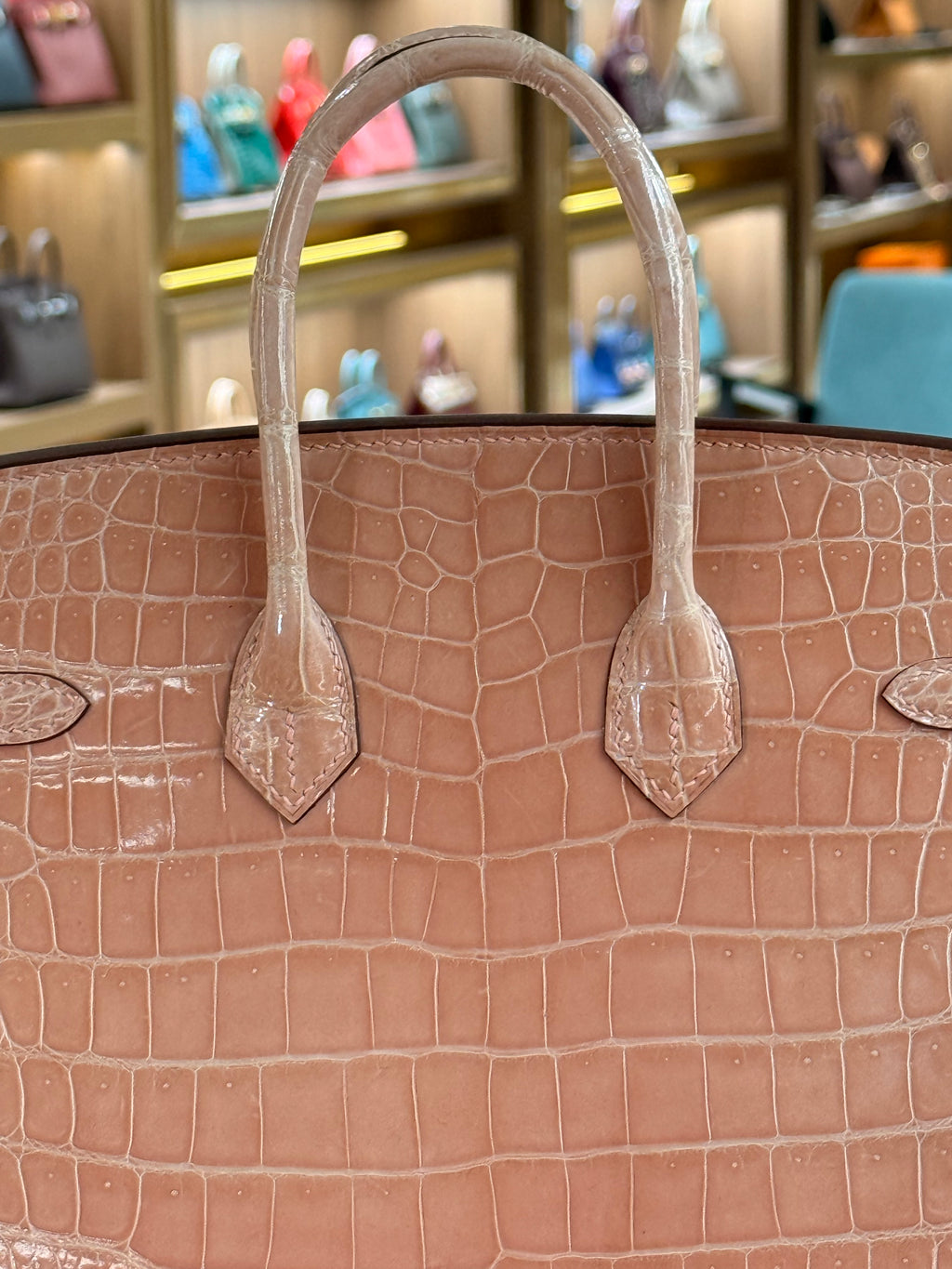 Hermes | Birkin (25) – Crocodile – Rose Poudre – Gold Hardware