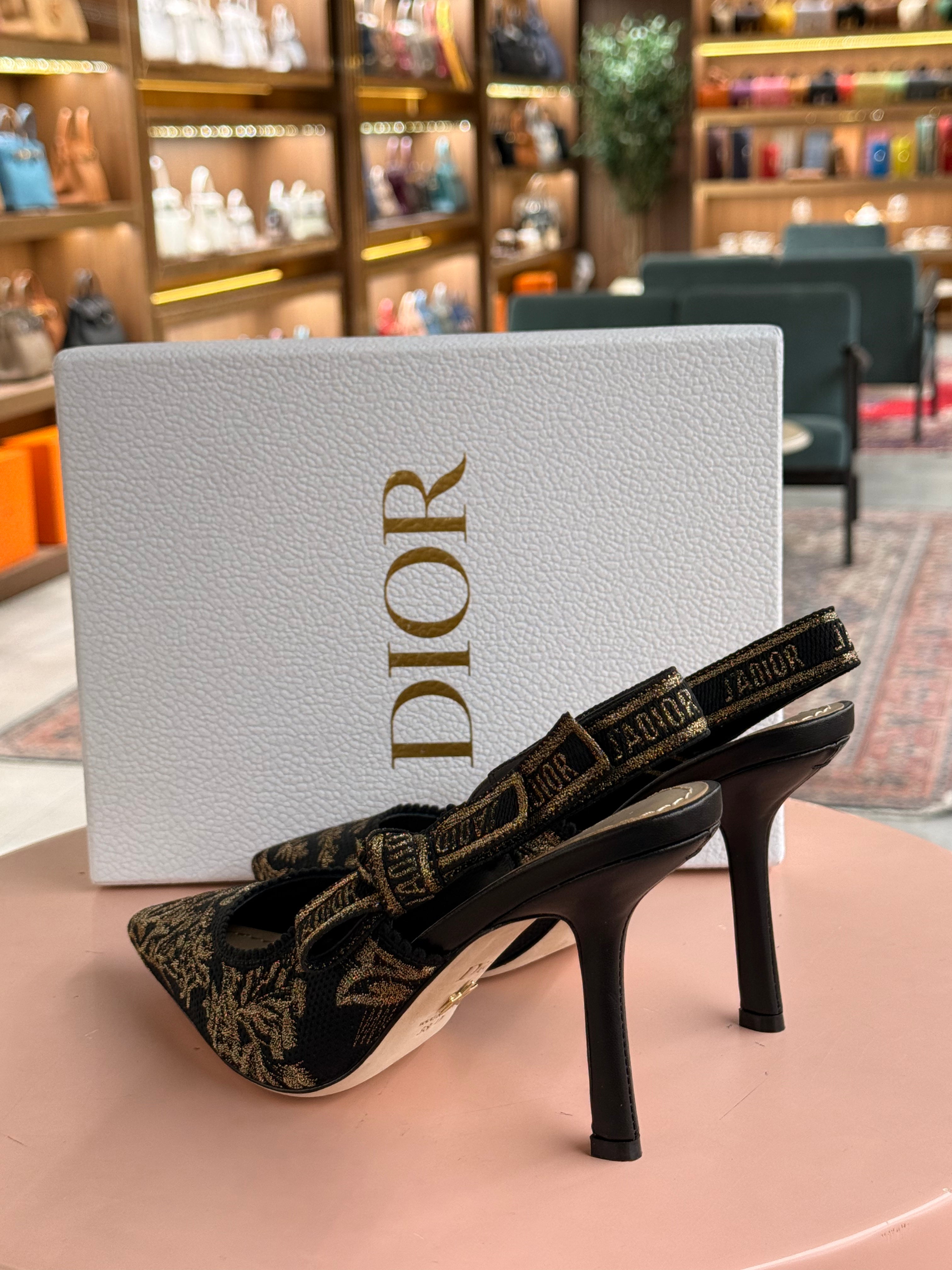 Dior | J'Adior-Pump – Fabric – Black/Gold – Gold Hardware