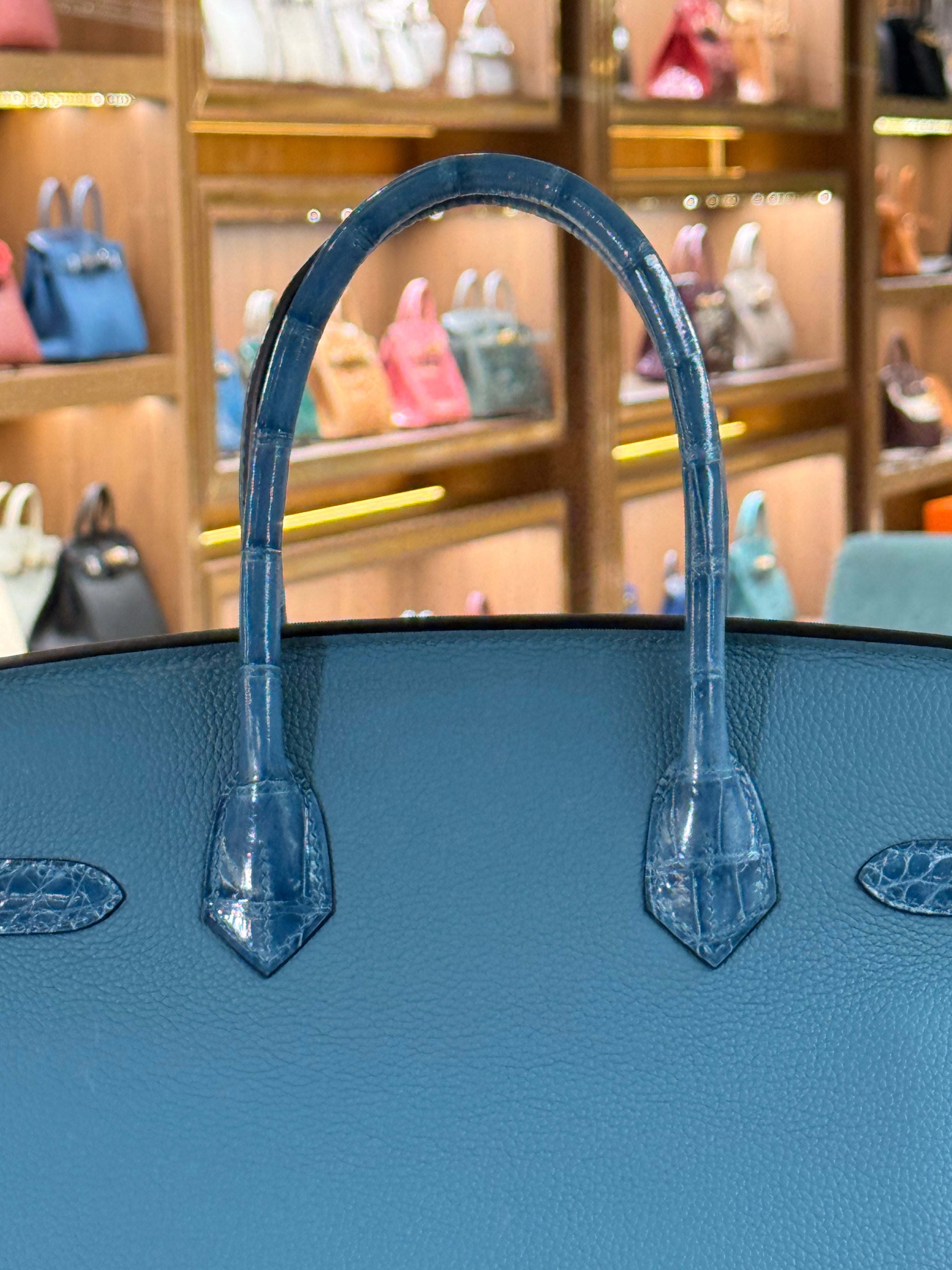 Hermes | Birkin (30) – Togo – Bleu Brume – Gold Hardware