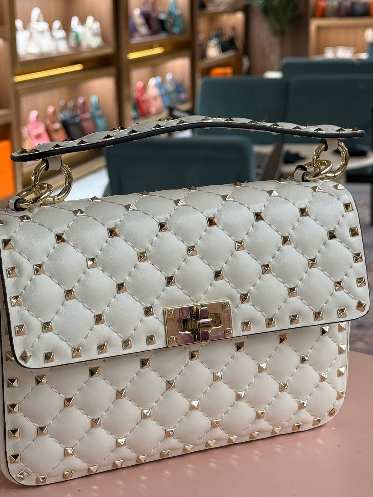Valentino | Rockstud-Spike – Leather – White – Gold Hardware