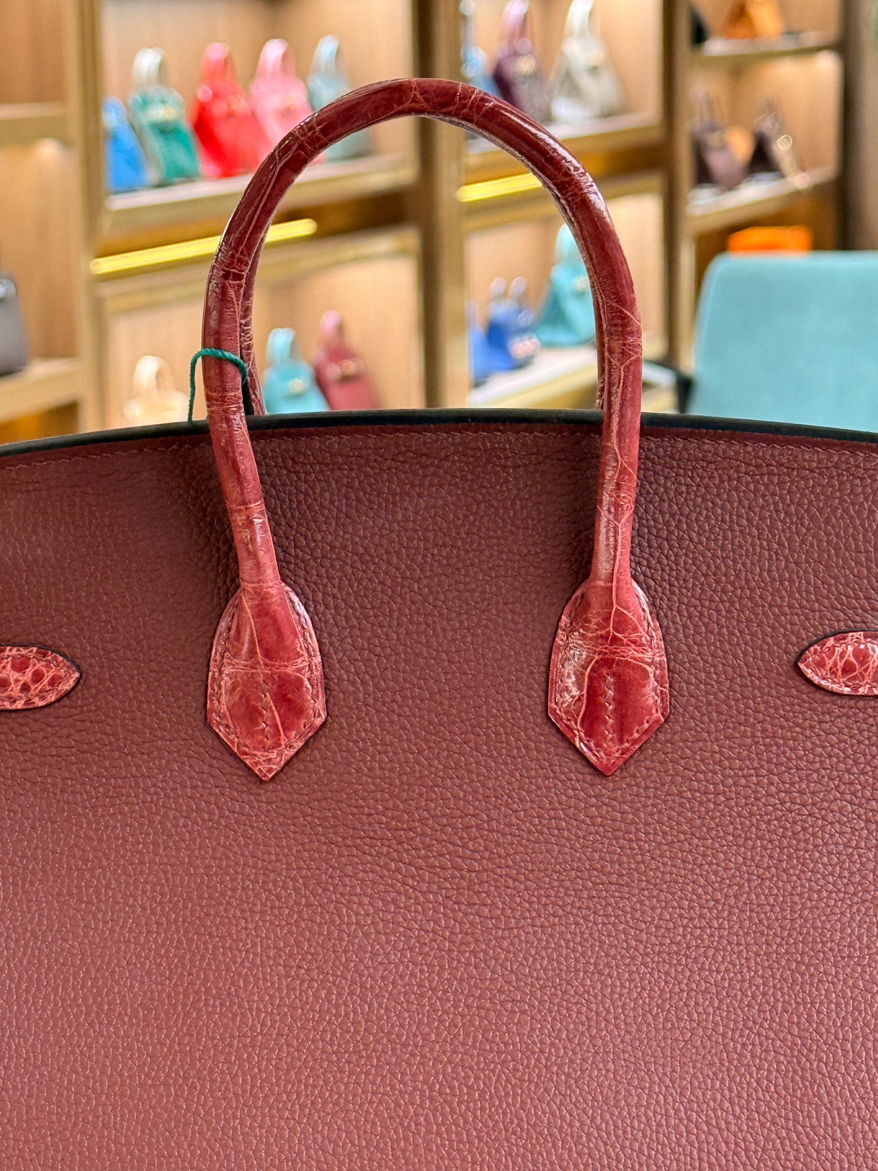 Hermes | Birkin Touch (25) – Togo – Rouge H – Gold Hardware