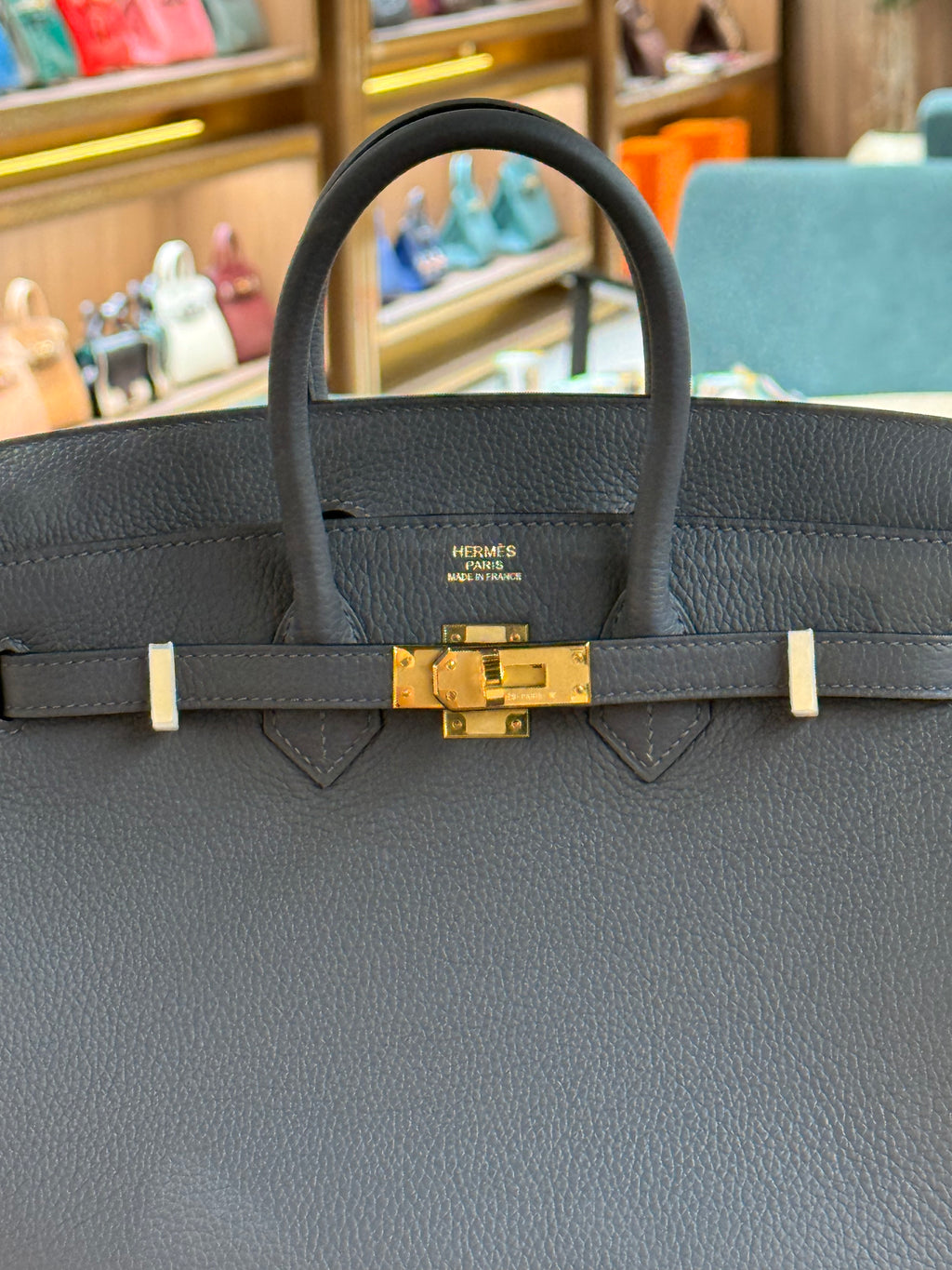 Hermes | Birkin (25) – Togo – Gris Tourterelle – Gold Hardware