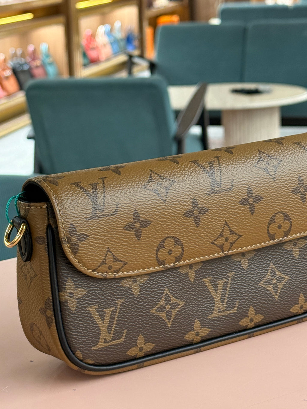 Louis Vuitton | Wallet on Chain (Ivy) – Canvas – Brown – Gold Hardware