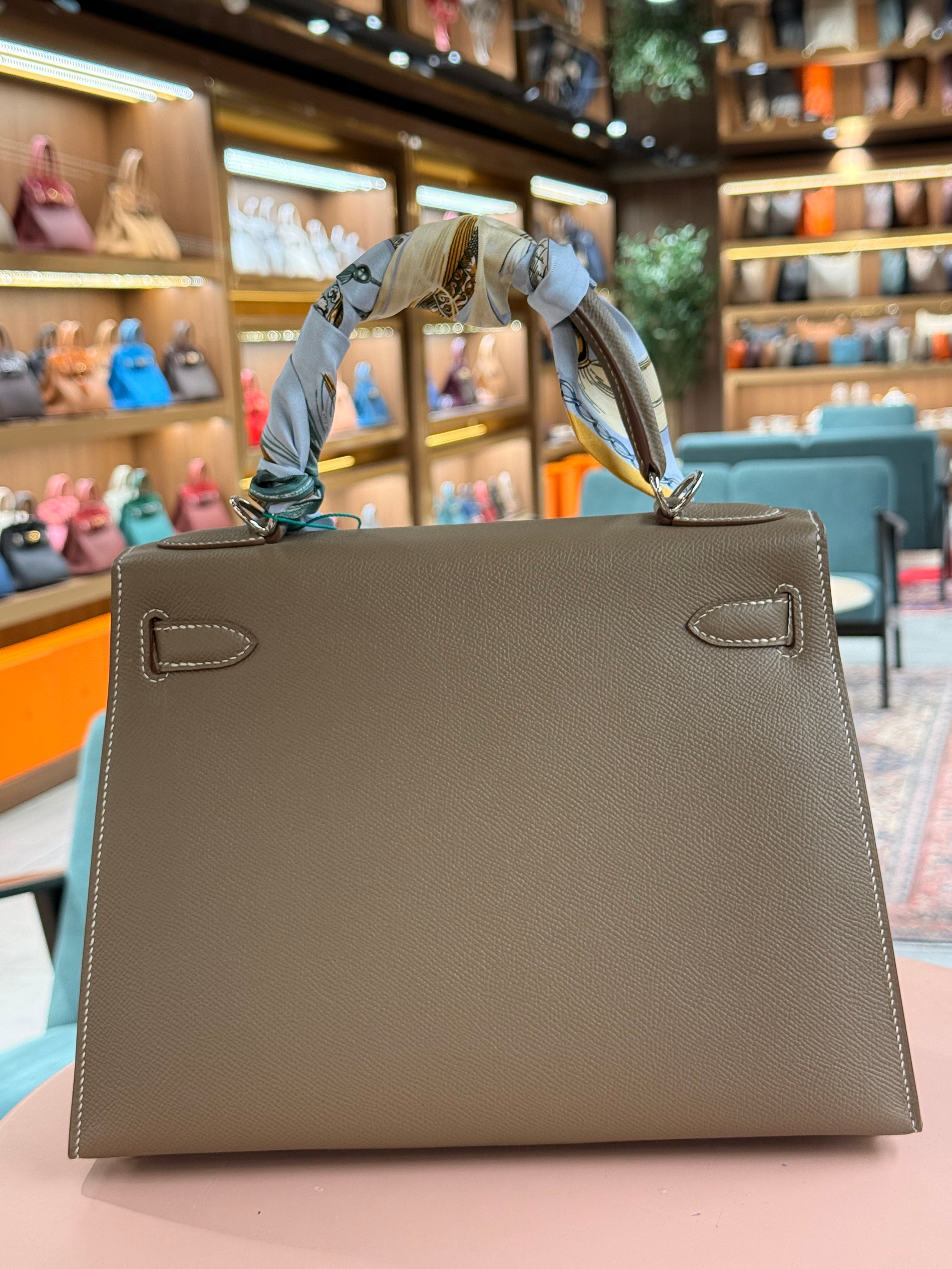 Hermes | Kelly (28) – Epsom – Etoupe – Palladium Hardware